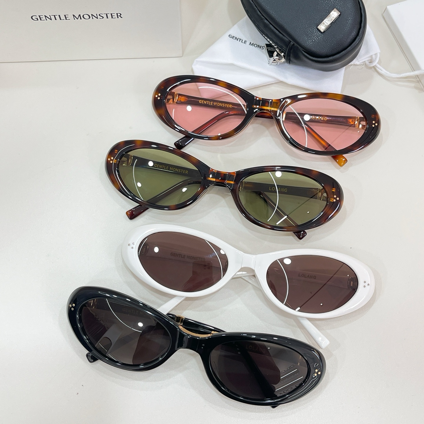 GENTLE MONSTE*🐼🐼🐼MODEL：LOLANG🐼🐼🐼SIZE：55口21-132🐼 🐼🐼折叠