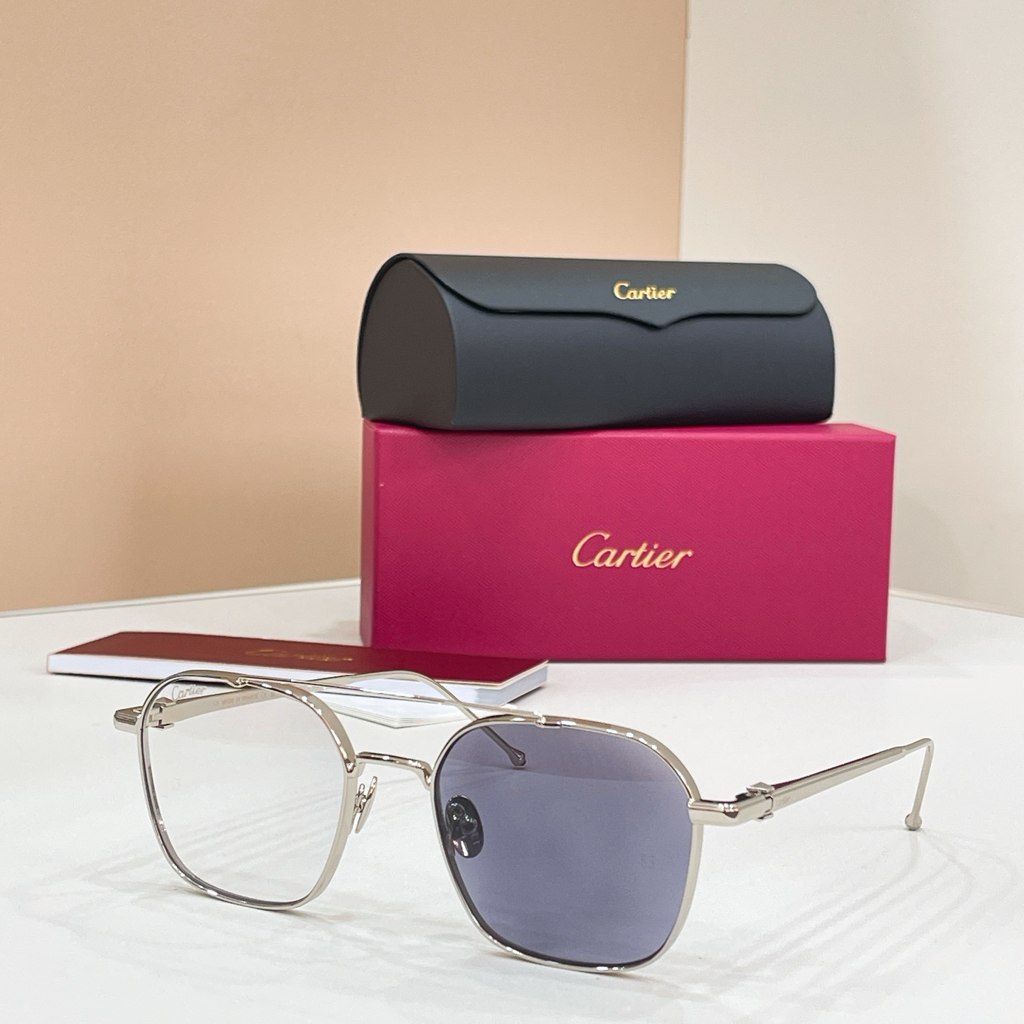 Cartier Cartie* MODEL：CT0618S SIZE:145 太阳镜16018076，变色片18020046