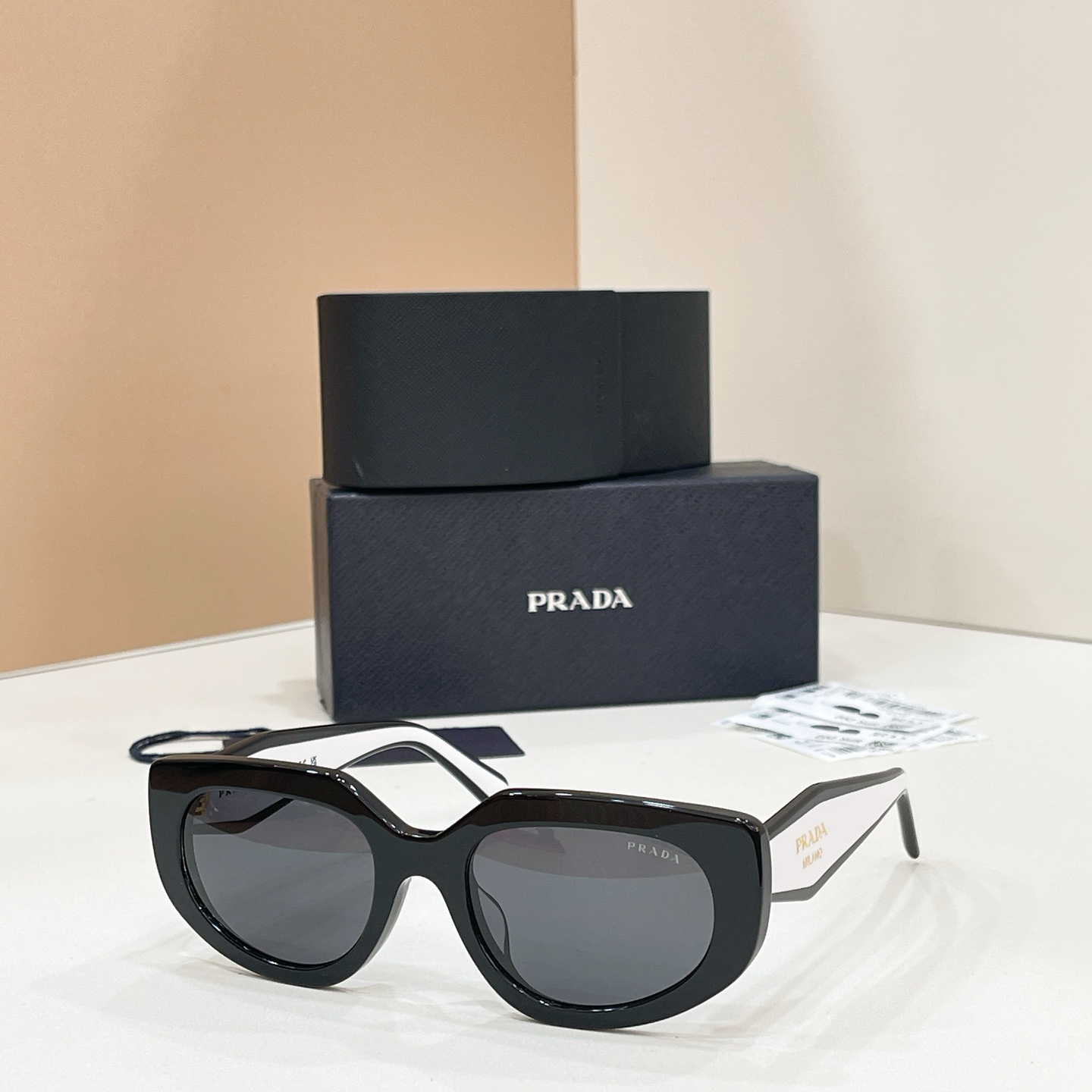 Prada 10012045PRAD* MODEL: SPR D02 SIZE：53口20-140