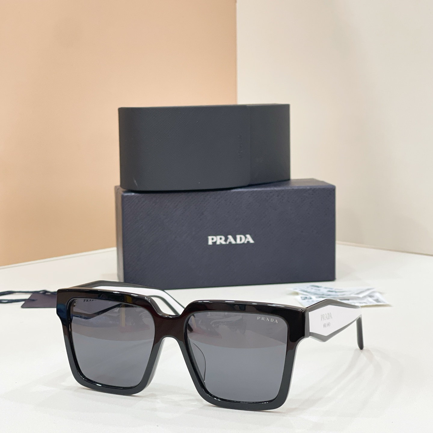Prada 10013076PRAD* MODEL: SPR 24Z SIZE：56口16-140