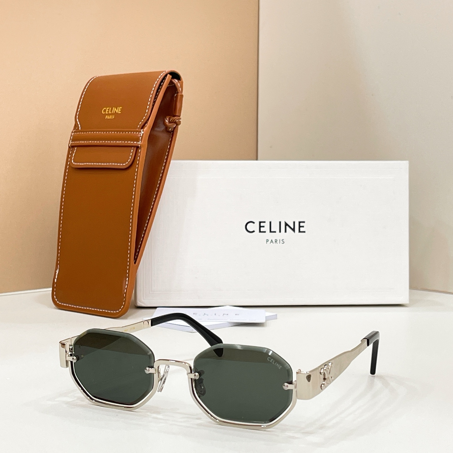 Celine CELIN* MODEL: CL42118U SIZE:52口23-145