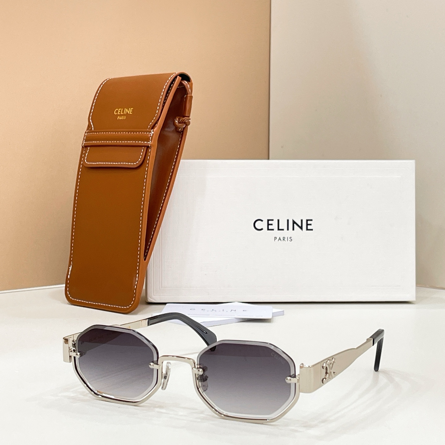 Celine CELIN* MODEL: CL42118U SIZE:52口23-145