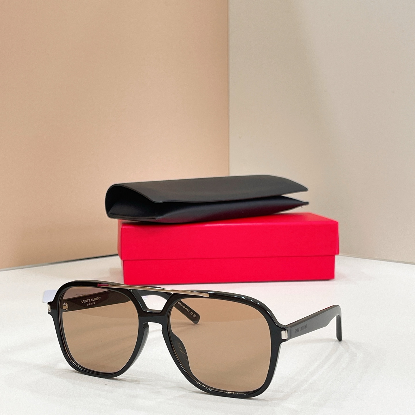 Saint Laurent 12015046Saint Laurent MODEL：SL 545 SIZE：58口16-145