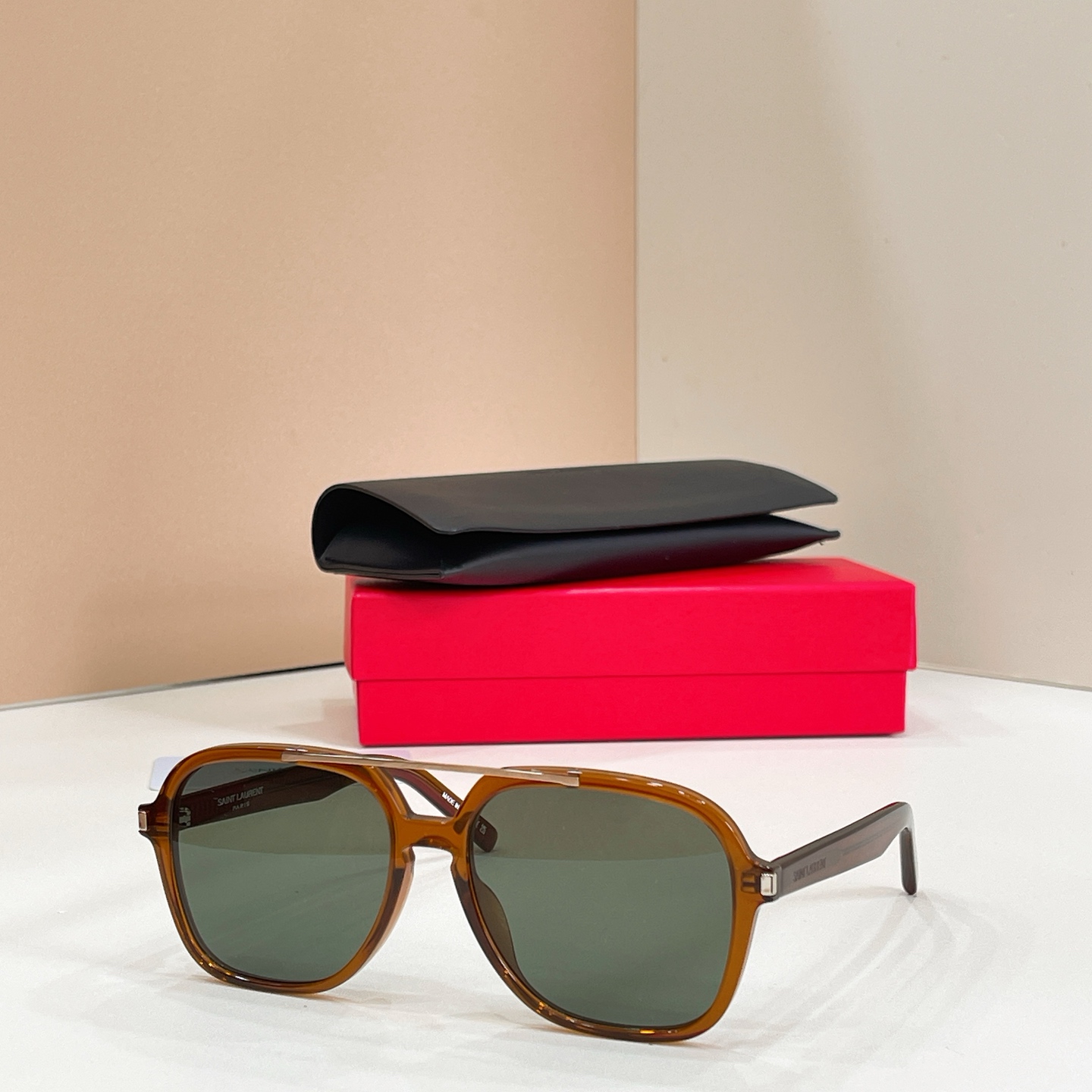 Saint Laurent 12015046Saint Laurent MODEL：SL 545 SIZE：58口16-145