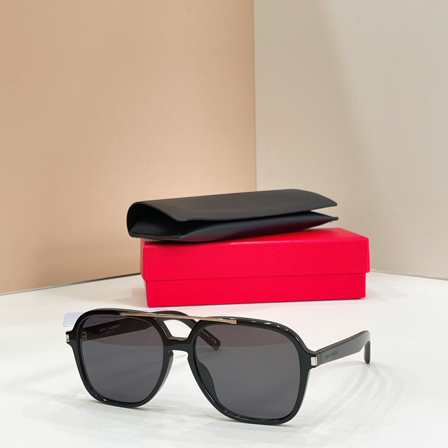 Saint Laurent 12015046Saint Laurent MODEL：SL 545 SIZE：58口16-145