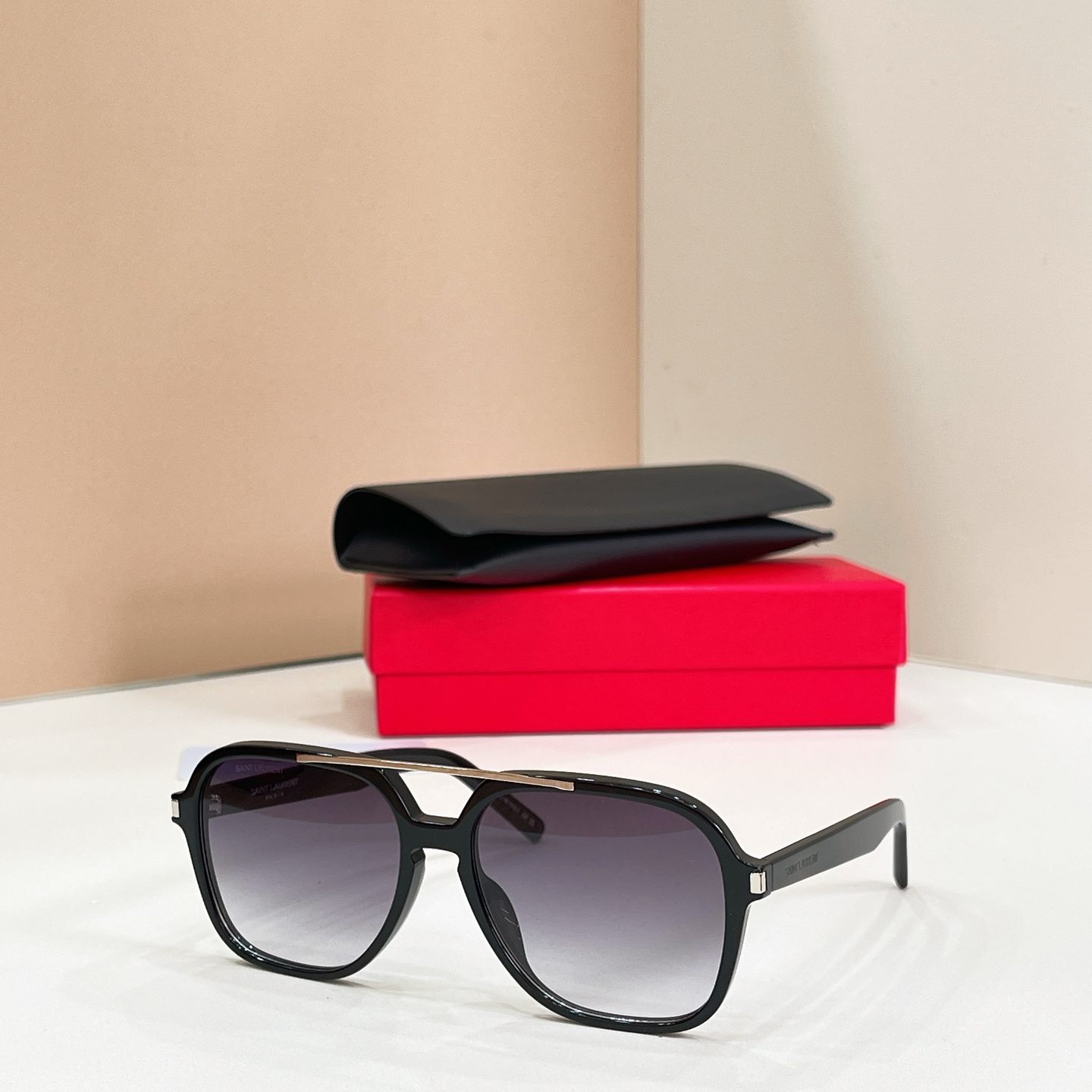 Saint Laurent 12015046Saint Laurent MODEL：SL 545 SIZE：58口16-145