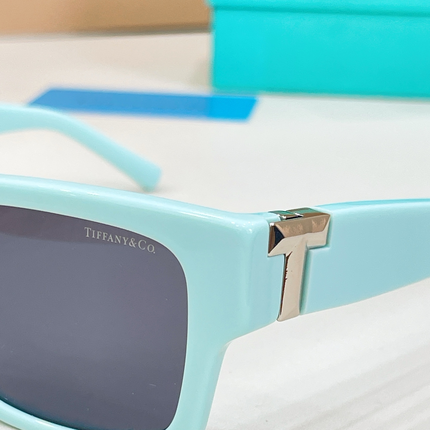 Tiffany & Co. 13015073TIFFANY&Co. MODEL：TF5020 SIZE：55口19-143