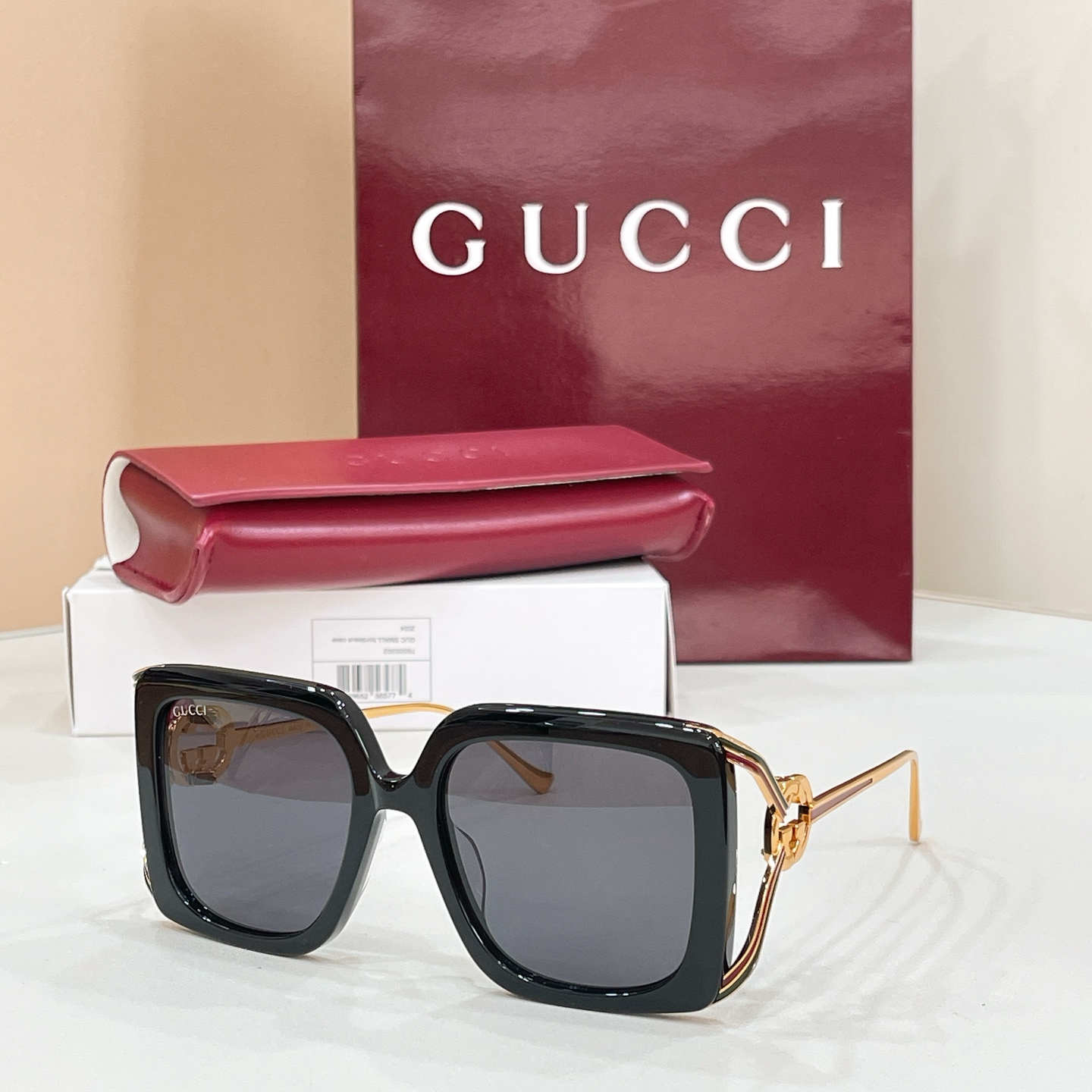 Gucci 13015043Gucci MODEL：GG1324S SIZE：53口19-132