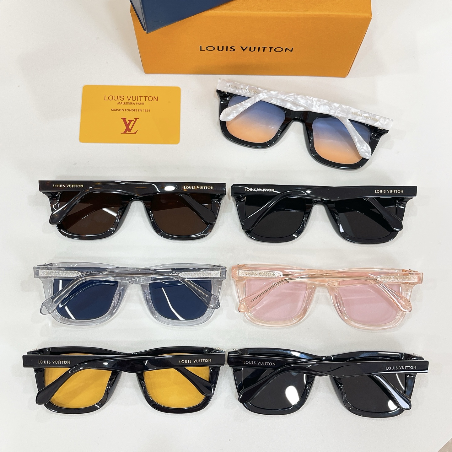 Louis Vuitton 11013046LOUIS VUITTO* MODEL：Z3192U SIZE：53口23-145
