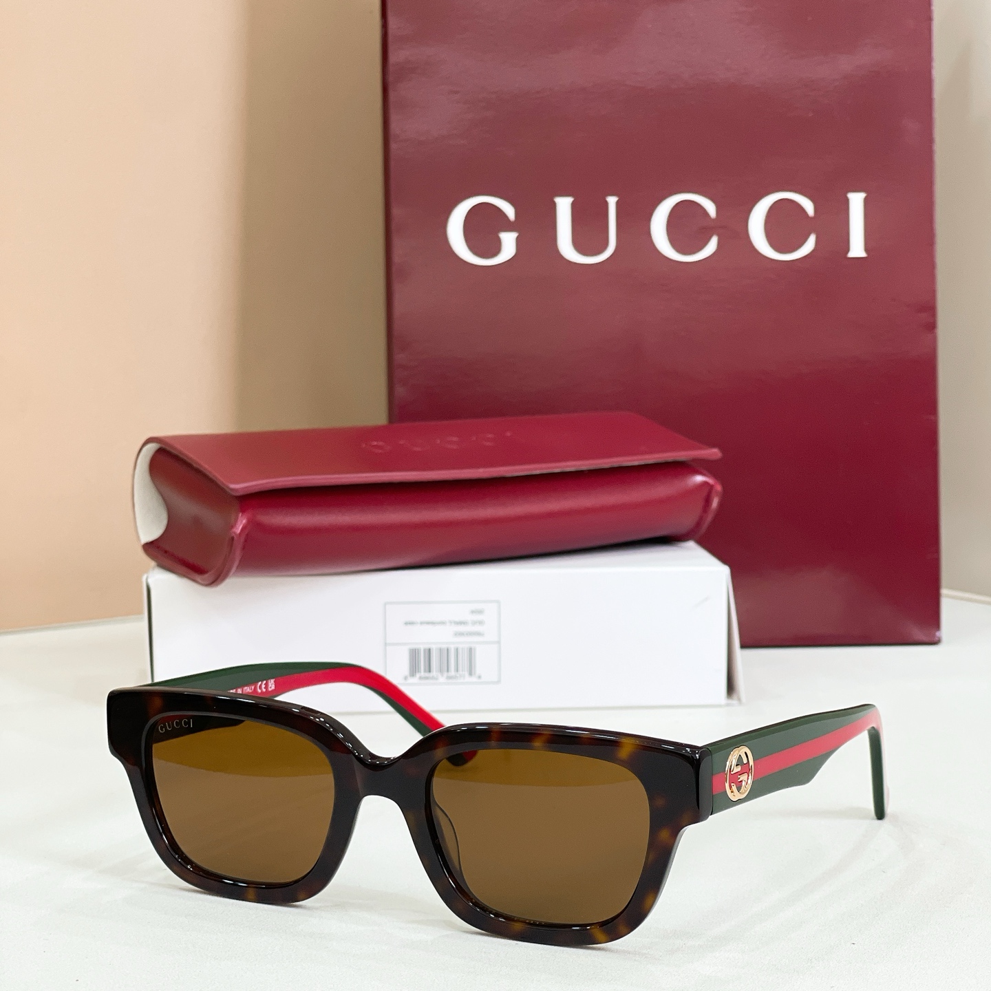 Gucci 09012073Gucci MODEL：GG1548OA SIZE：51口23-145