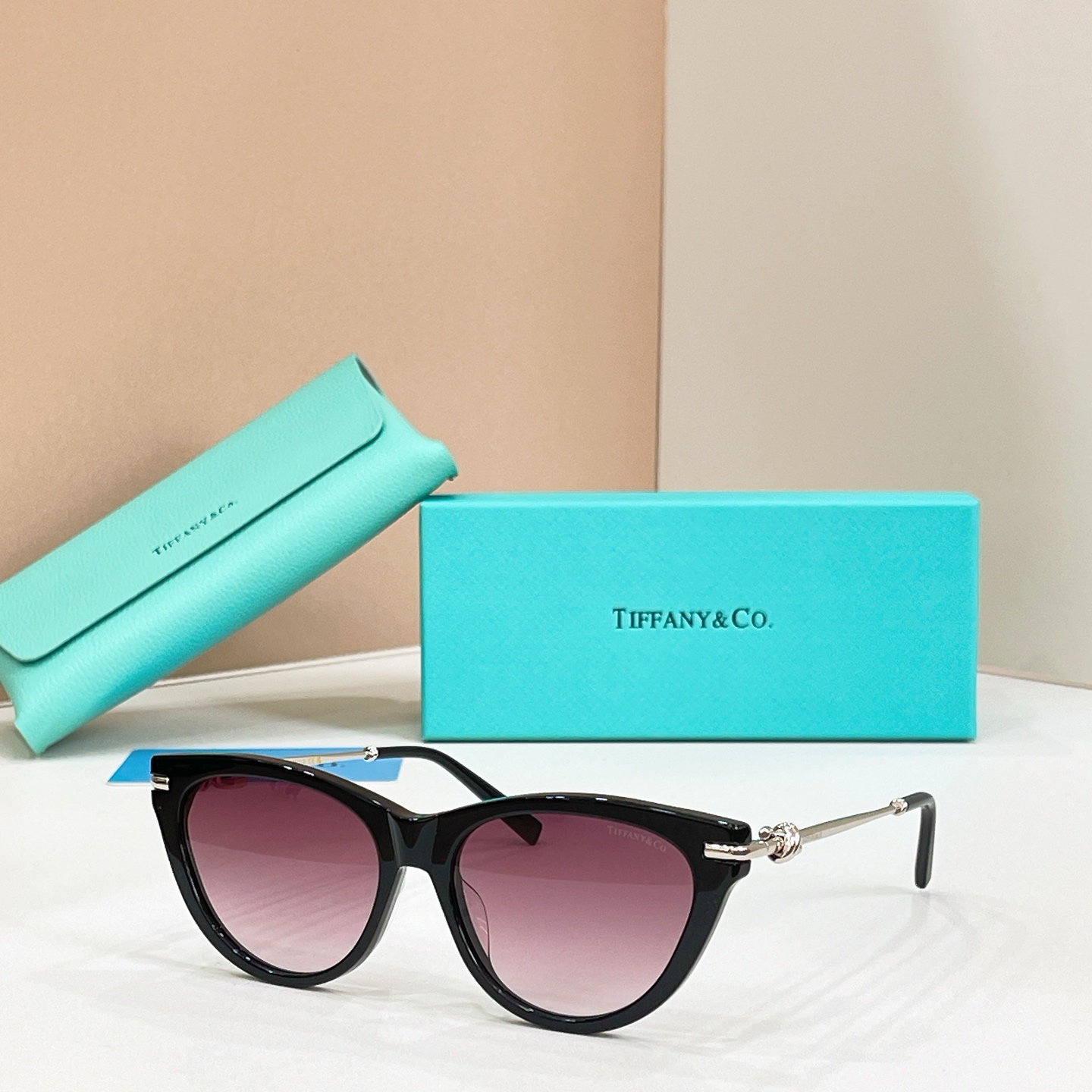 Tiffany & Co. TIFFANY&Co. MODEL：TF4253F SIZE：55口16-140