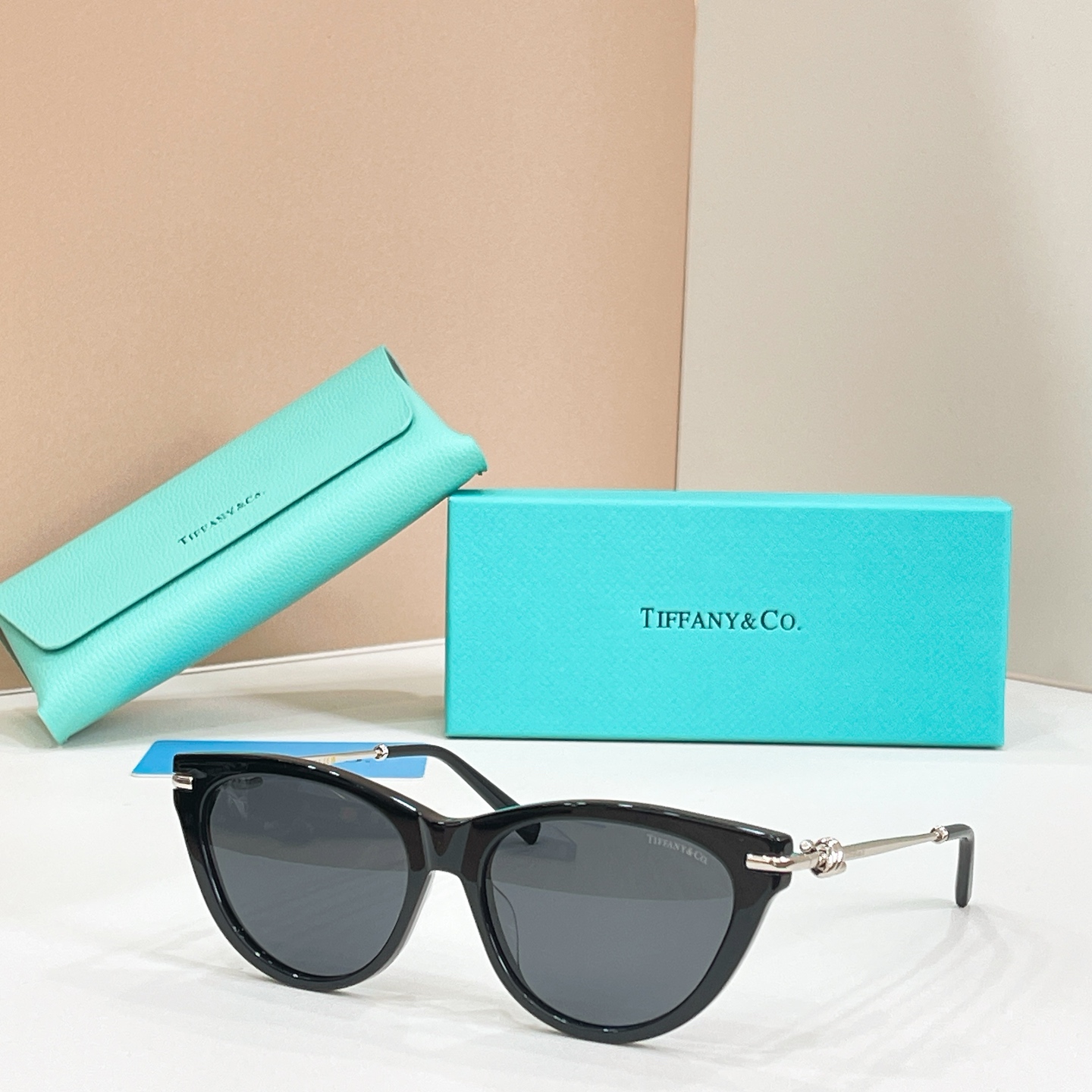 Tiffany & Co. TIFFANY&Co. MODEL：TF4253F SIZE：55口16-140
