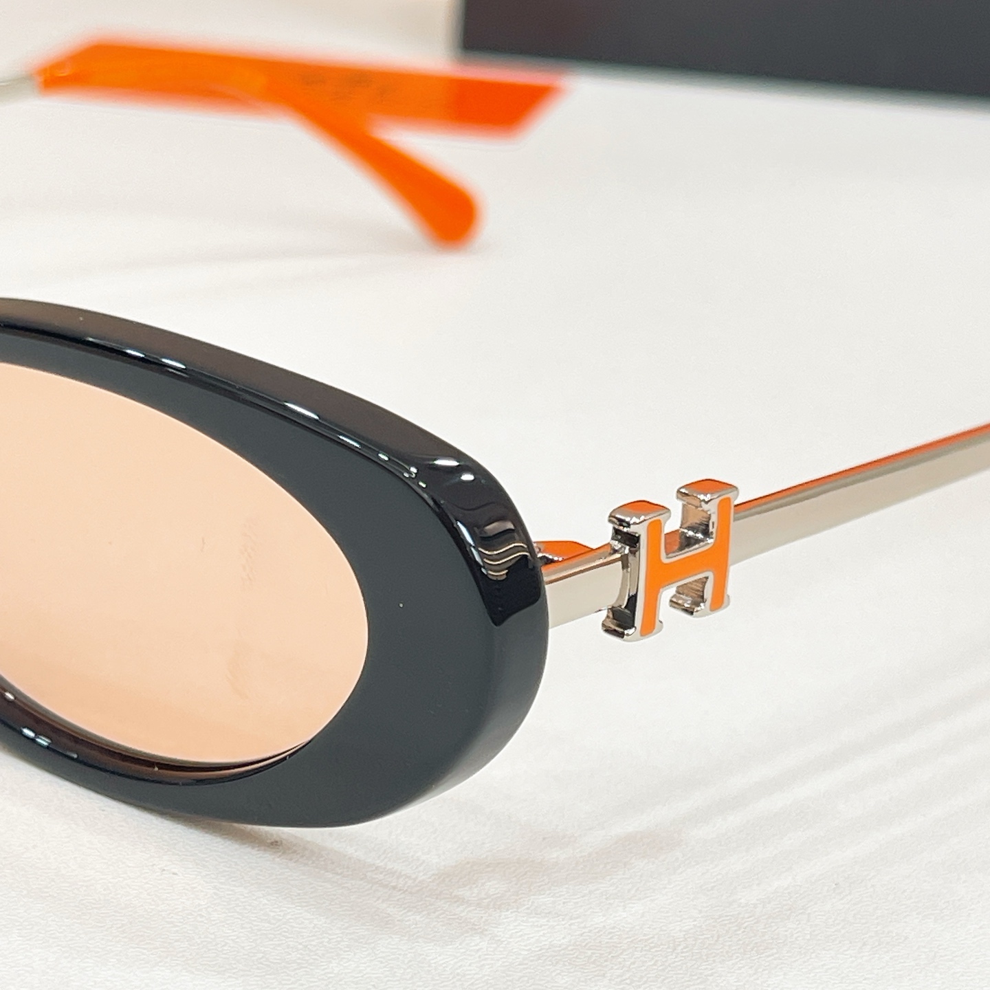 Hermès Hermès MODEL：H8123S SIZE：55口17-145