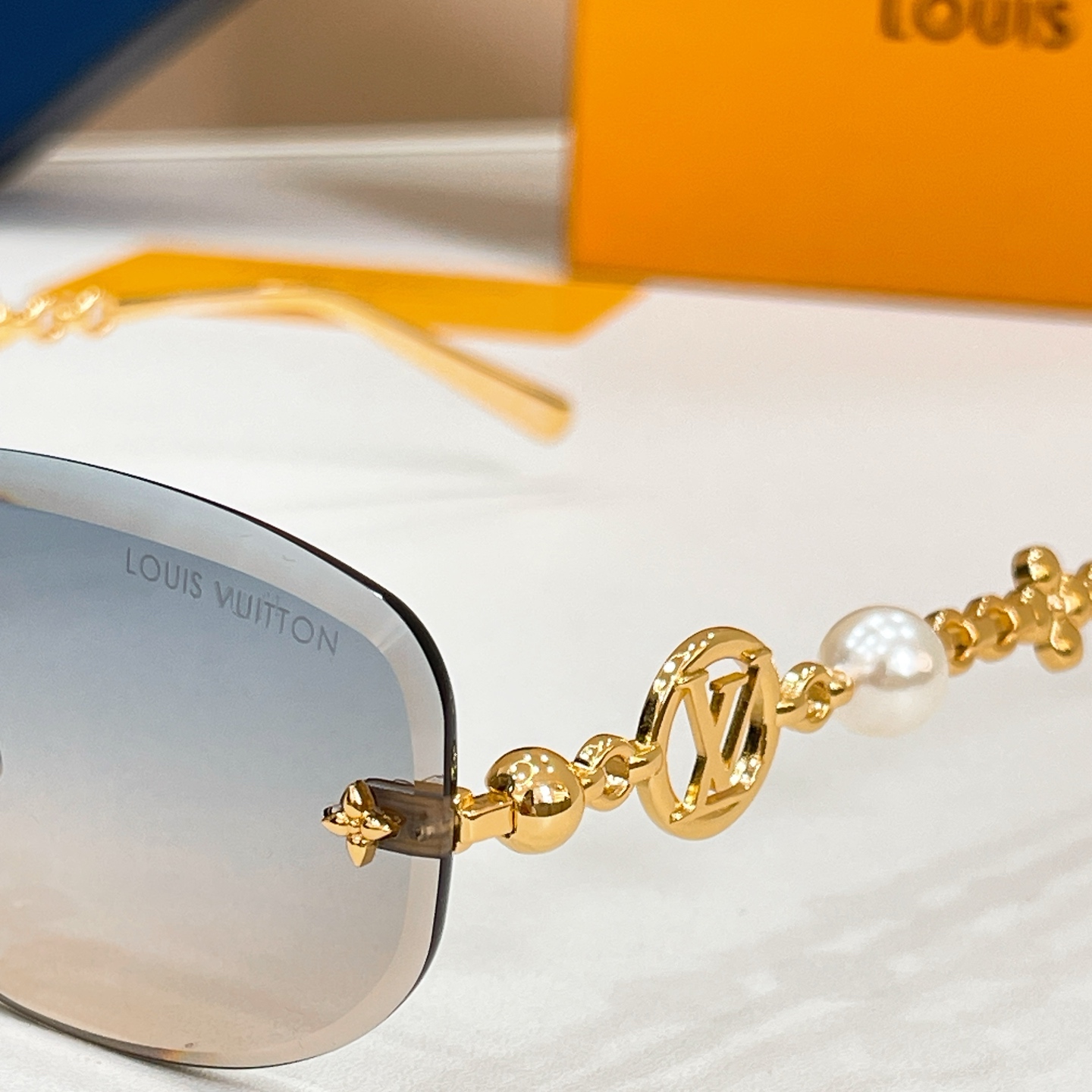 LOUIS VUITTO*✨✨✨MODEL：Z3166U✨✨✨ SIZE：64口17-145✨✨✨