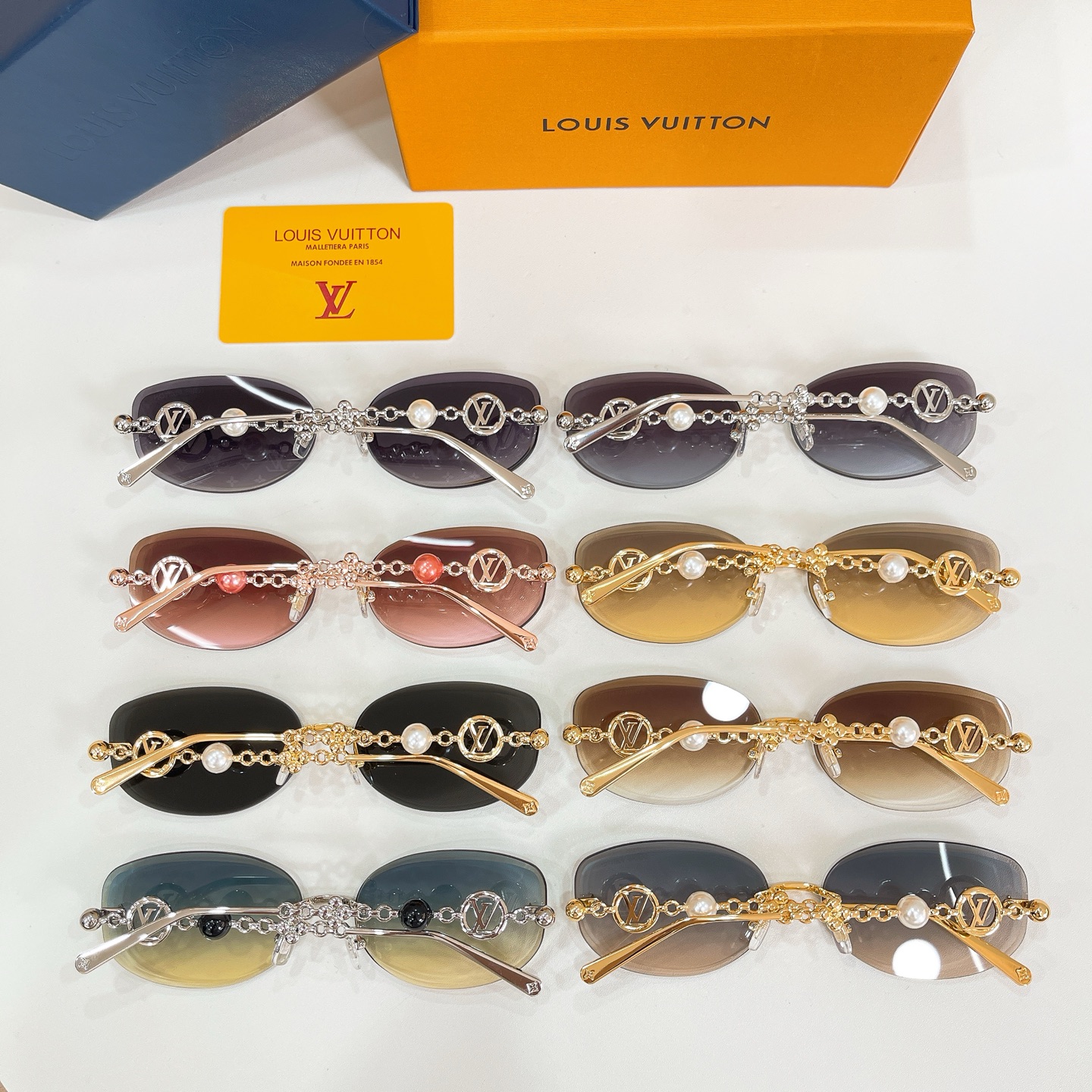 Louis Vuitton 14016073LOUIS VUITTO* MODEL：Z3166U SIZE：64口17-145