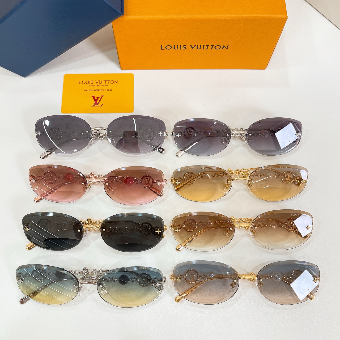 Louis Vuitton 14016073LOUIS VUITTO* MODEL：Z3166U SIZE：64口17-145