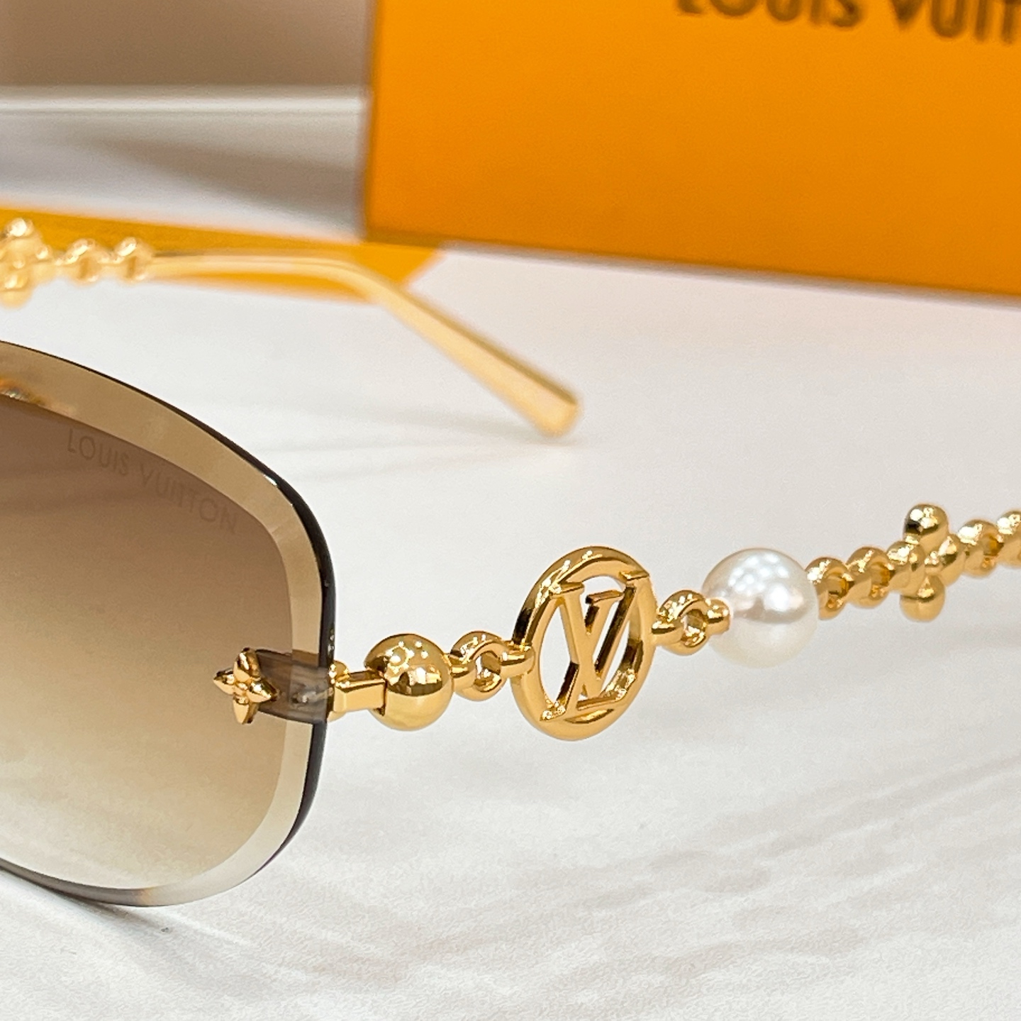 Louis Vuitton LOUIS VUITTO* MODEL：Z3166U SIZE：64口17-145
