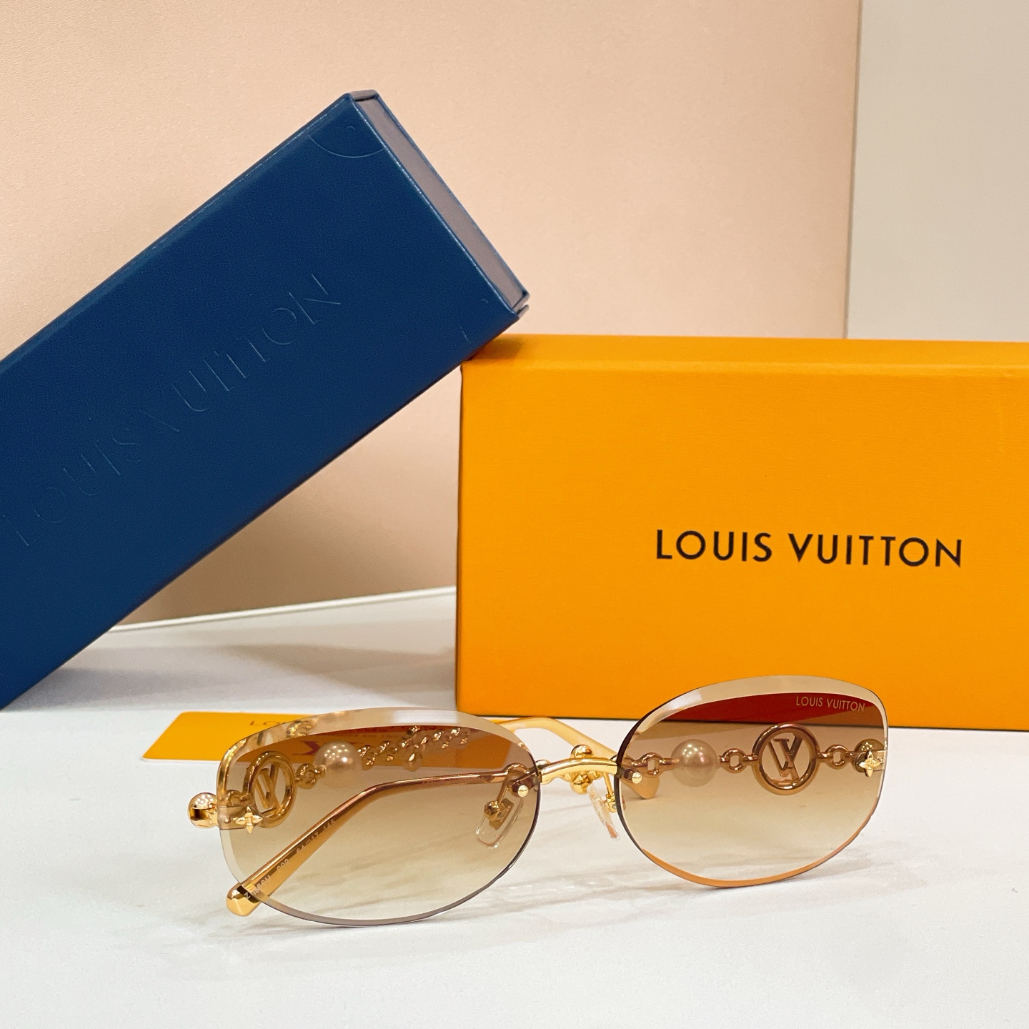 Louis Vuitton LOUIS VUITTO* MODEL：Z3166U SIZE：64口17-145