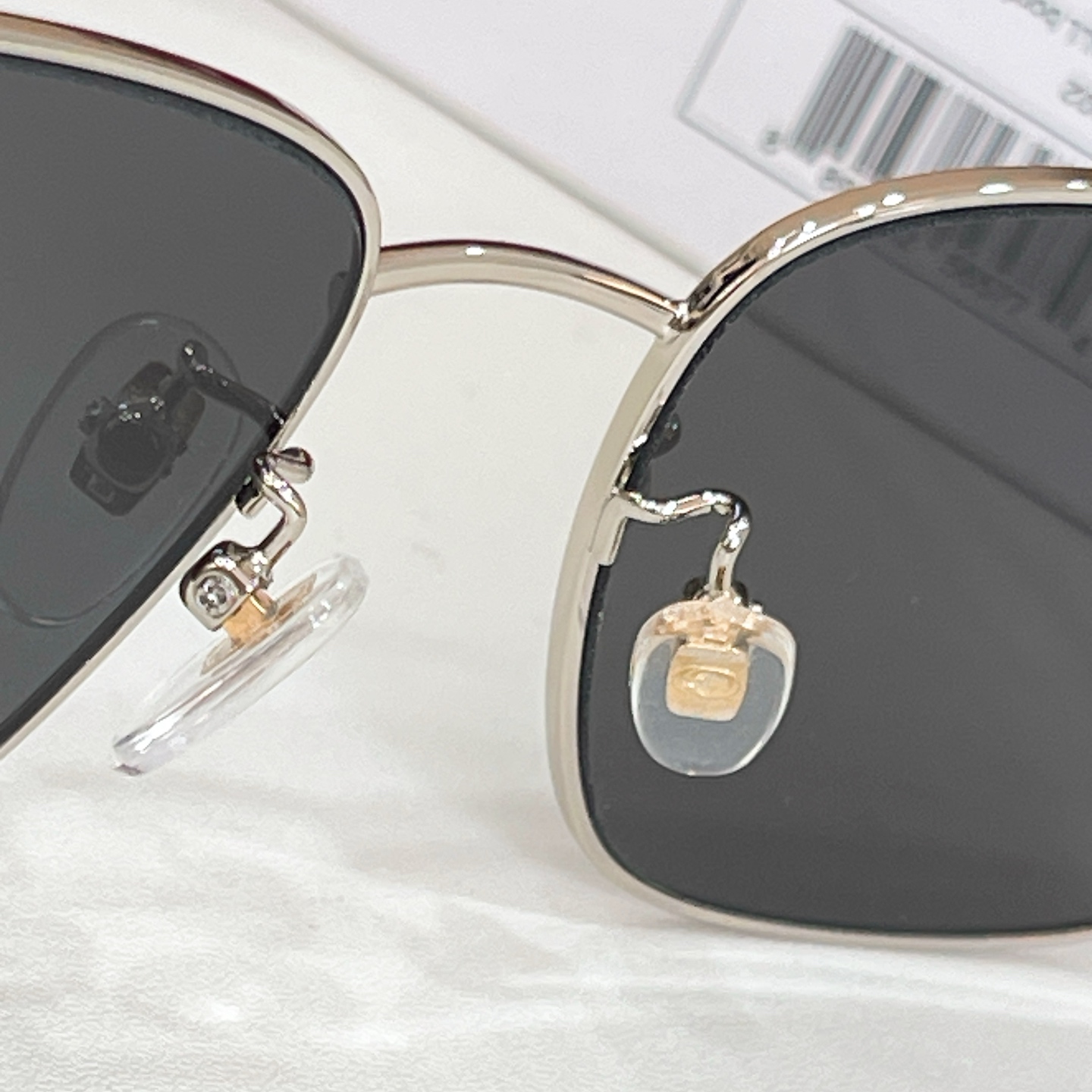 Gucci Gucci MODEL：GG2097SK SIZE：52口19-145