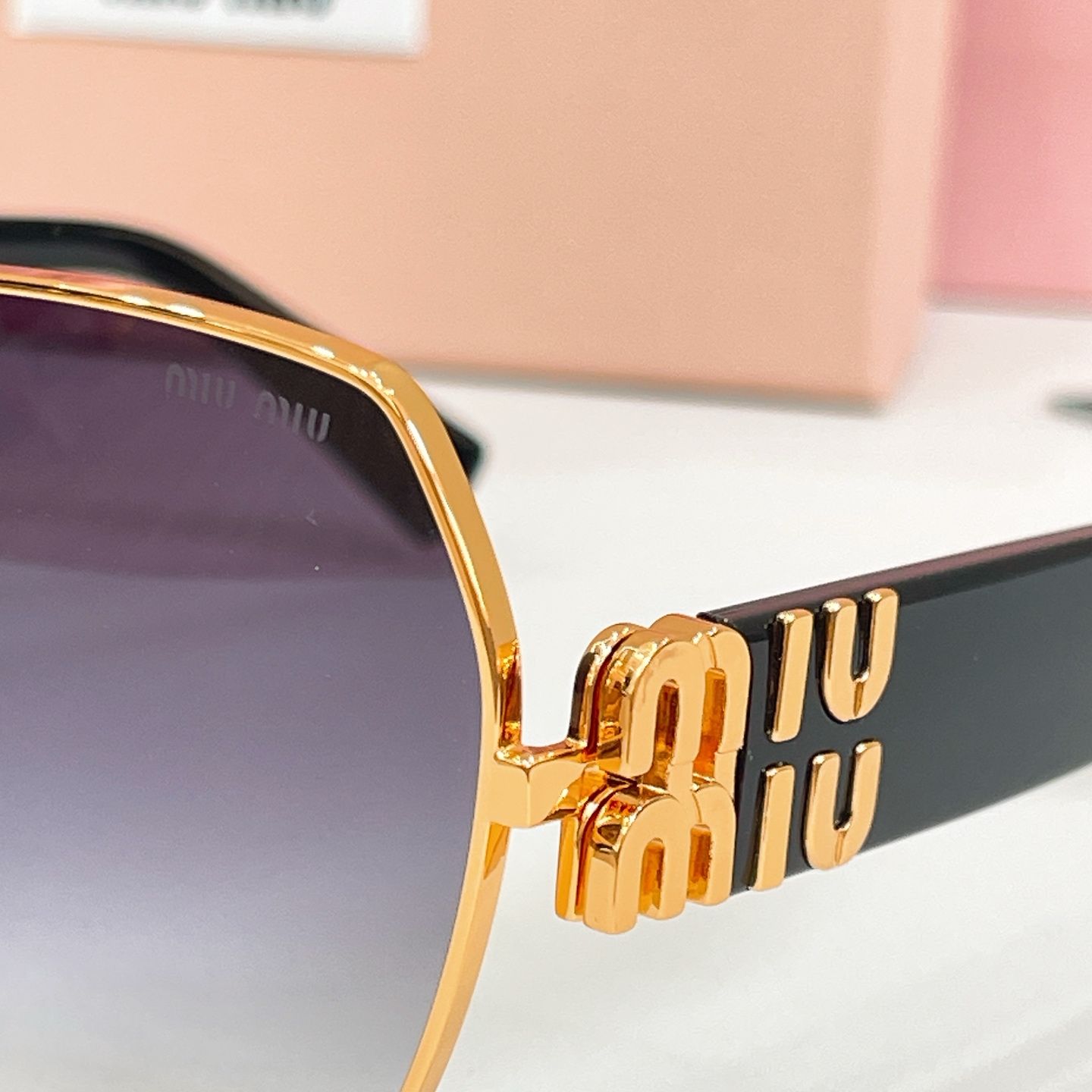 Miu Miu MIU M* MU 715AV
