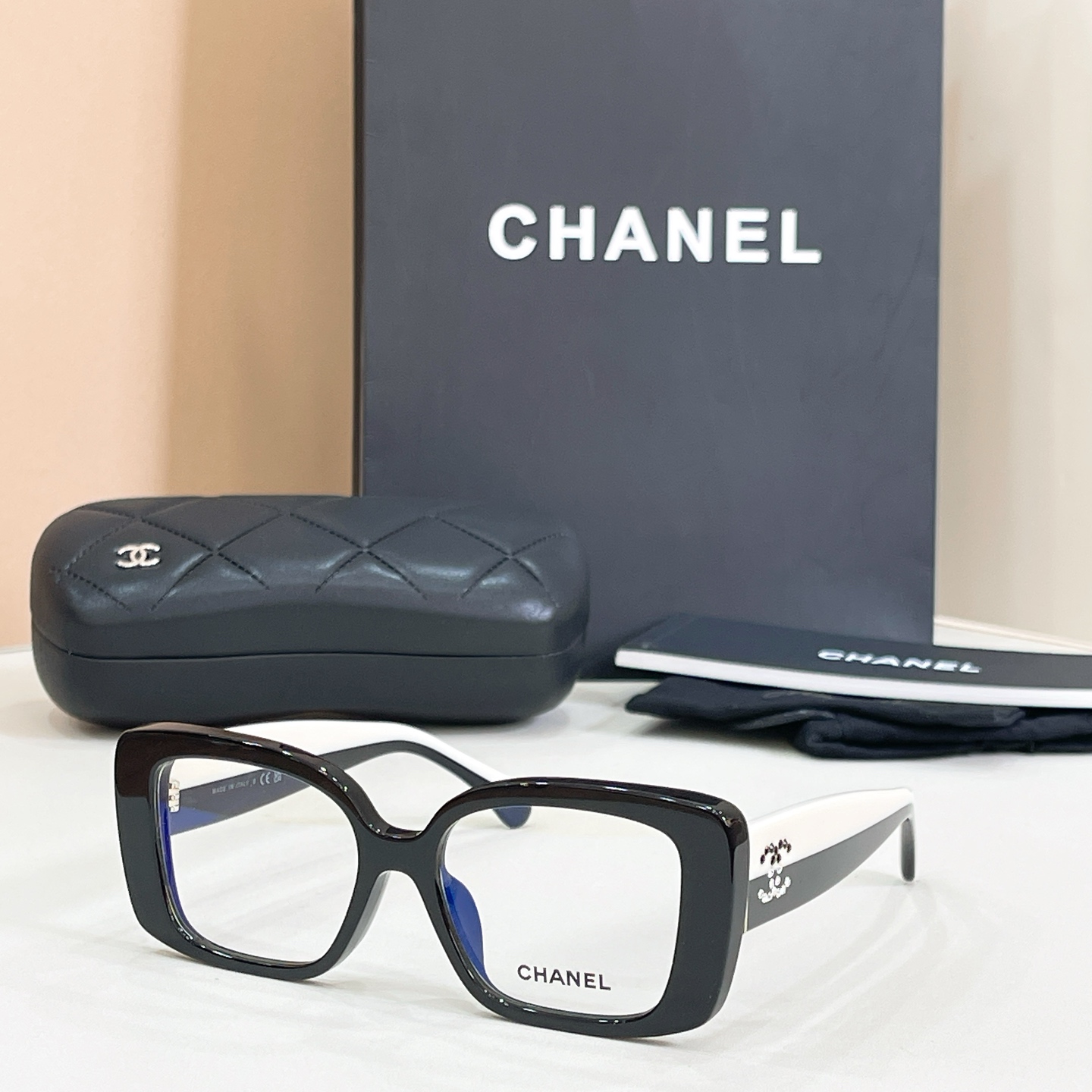 Chanel CHANE*