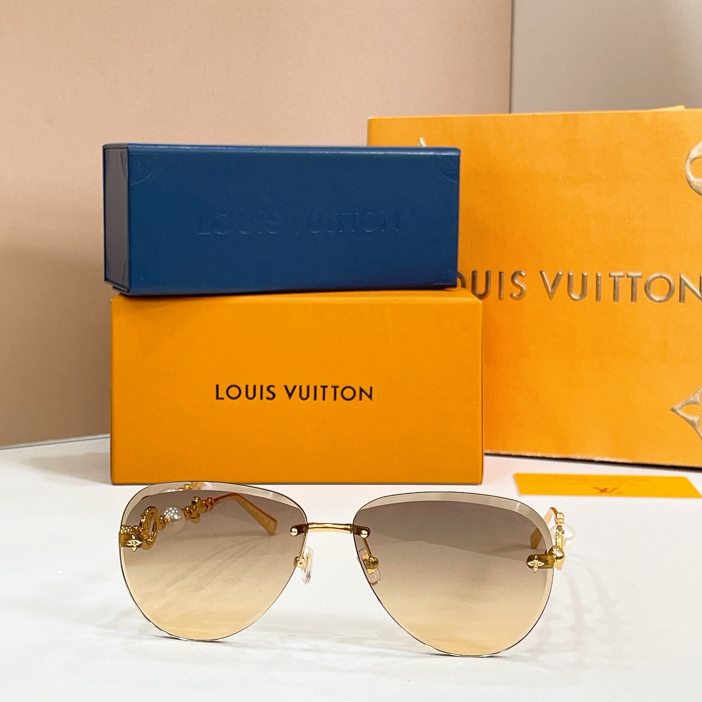 Louis Vuitton LOUIS VUITTO* MODEL：Z3318U SIZE：64口14-145
