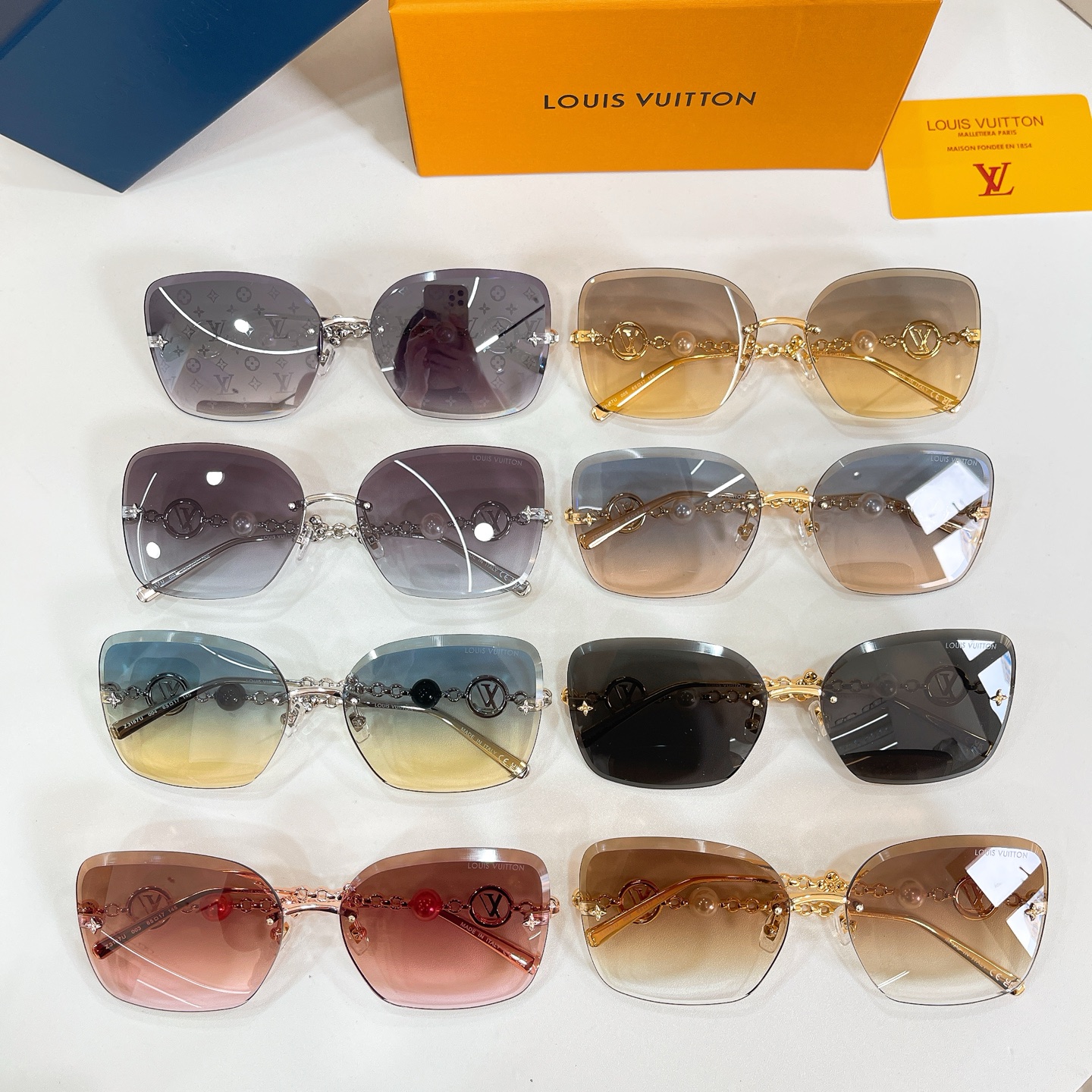 Louis Vuitton 14016073LOUIS VUITTO* MODEL：Z3167U SIZE：65口17-145