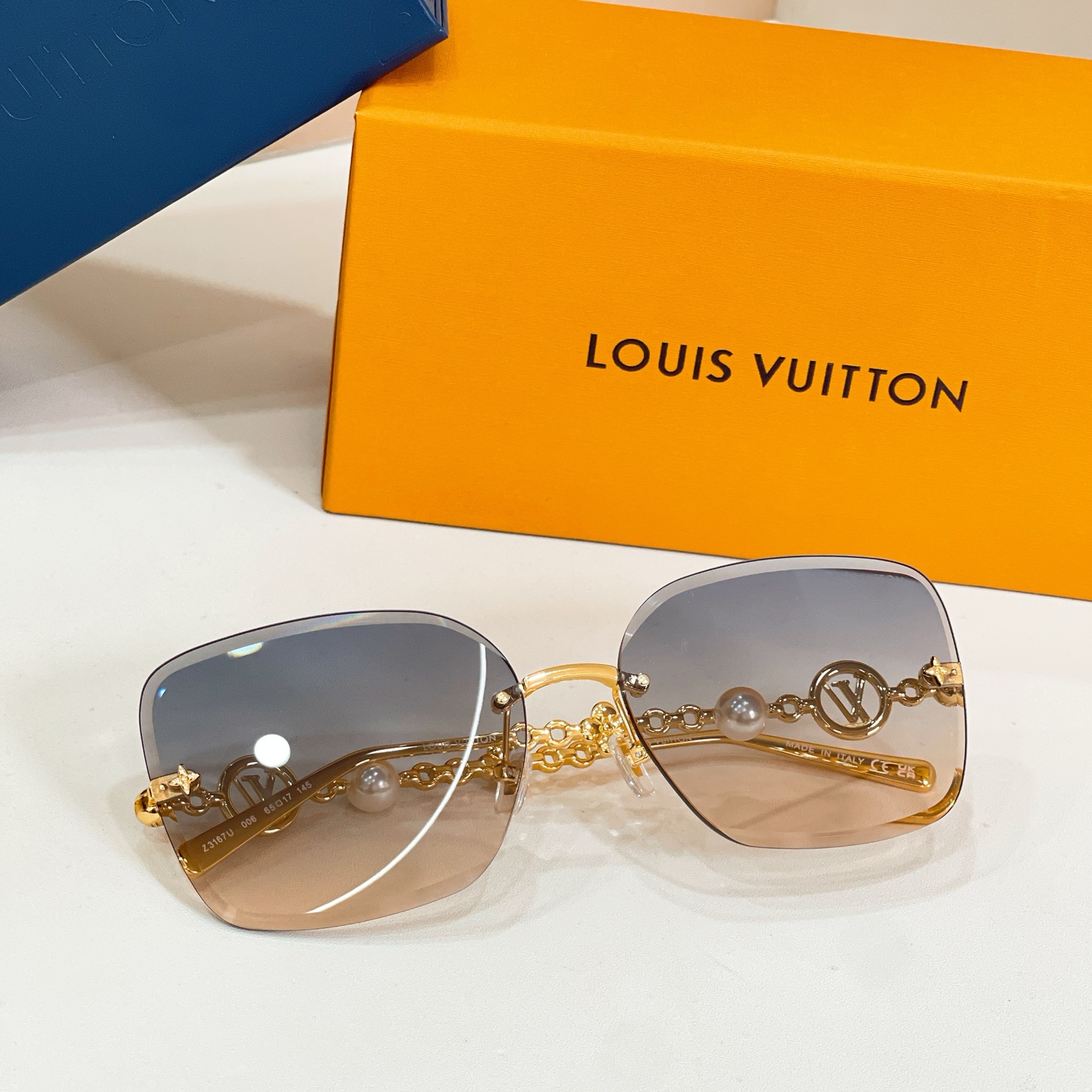 Louis Vuitton LOUIS VUITTO* MODEL：Z3167U SIZE：65口17-145