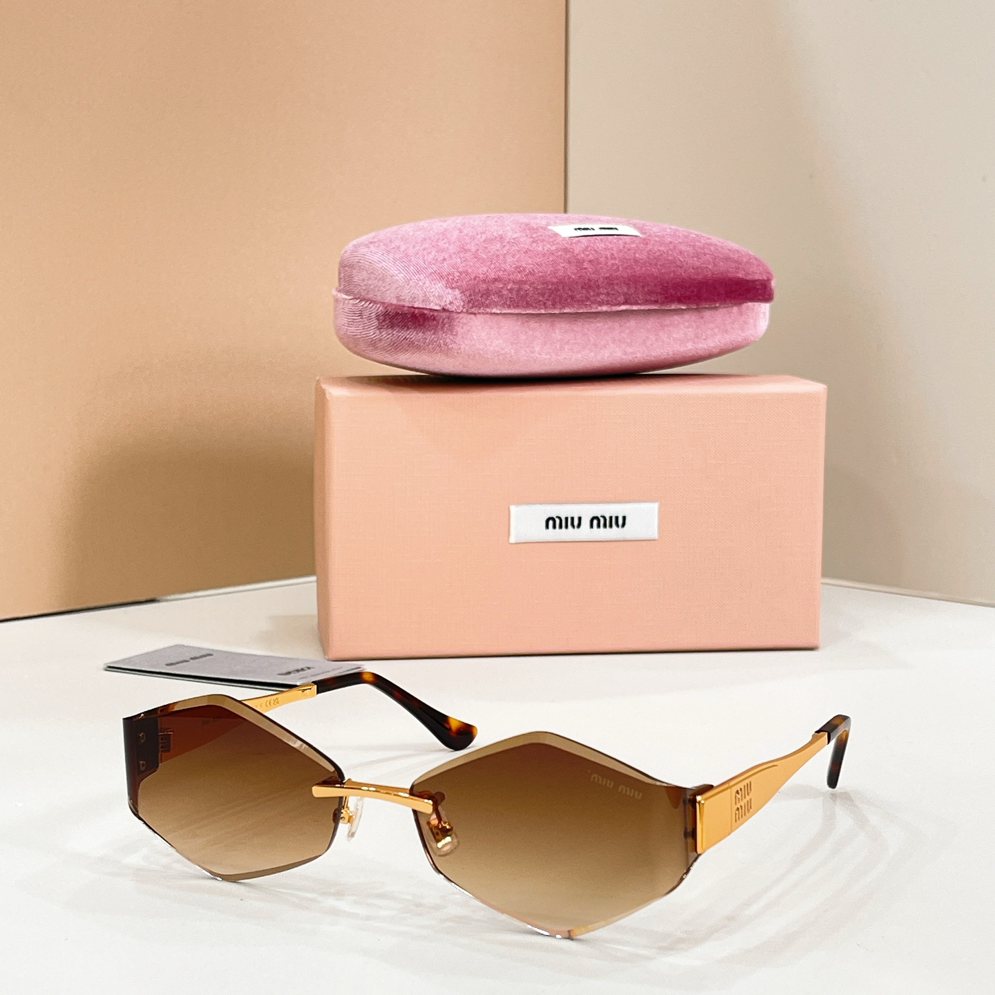 Miu Miu MIU M* MU 140AV