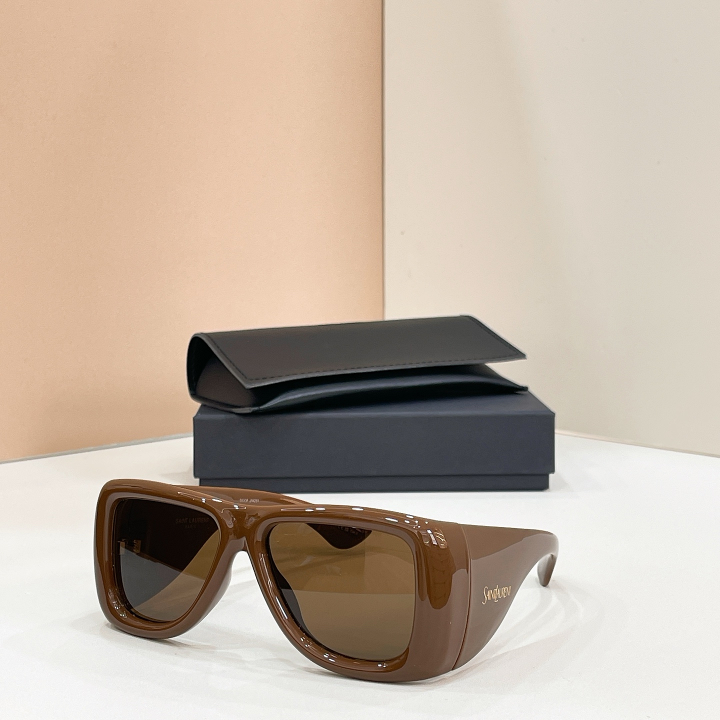 Saint Laurent 14016073Saint Laurent MODEL：SL 902 SIZE：63口30-130