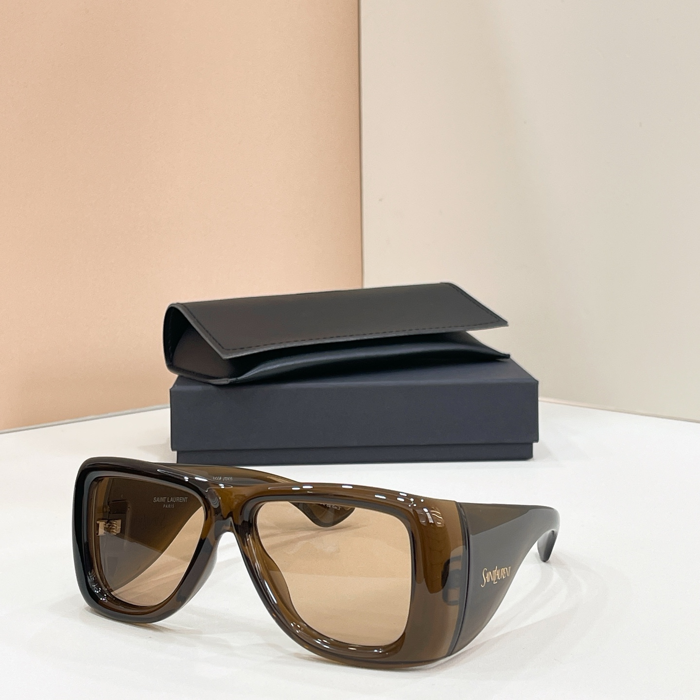 Saint Laurent 14016073Saint Laurent MODEL：SL 902 SIZE：63口30-130