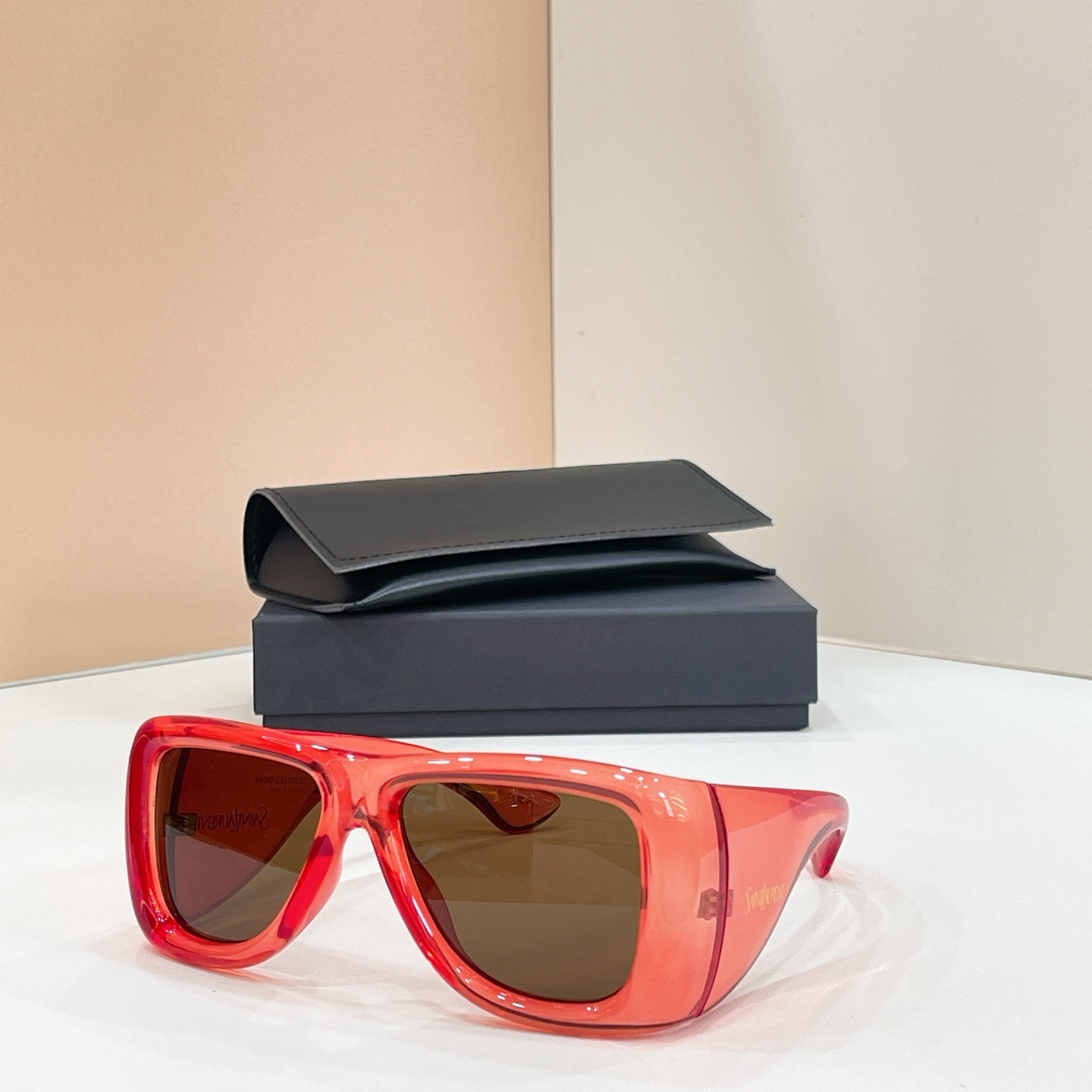 Saint Laurent 14016073Saint Laurent MODEL：SL 902 SIZE：63口30-130