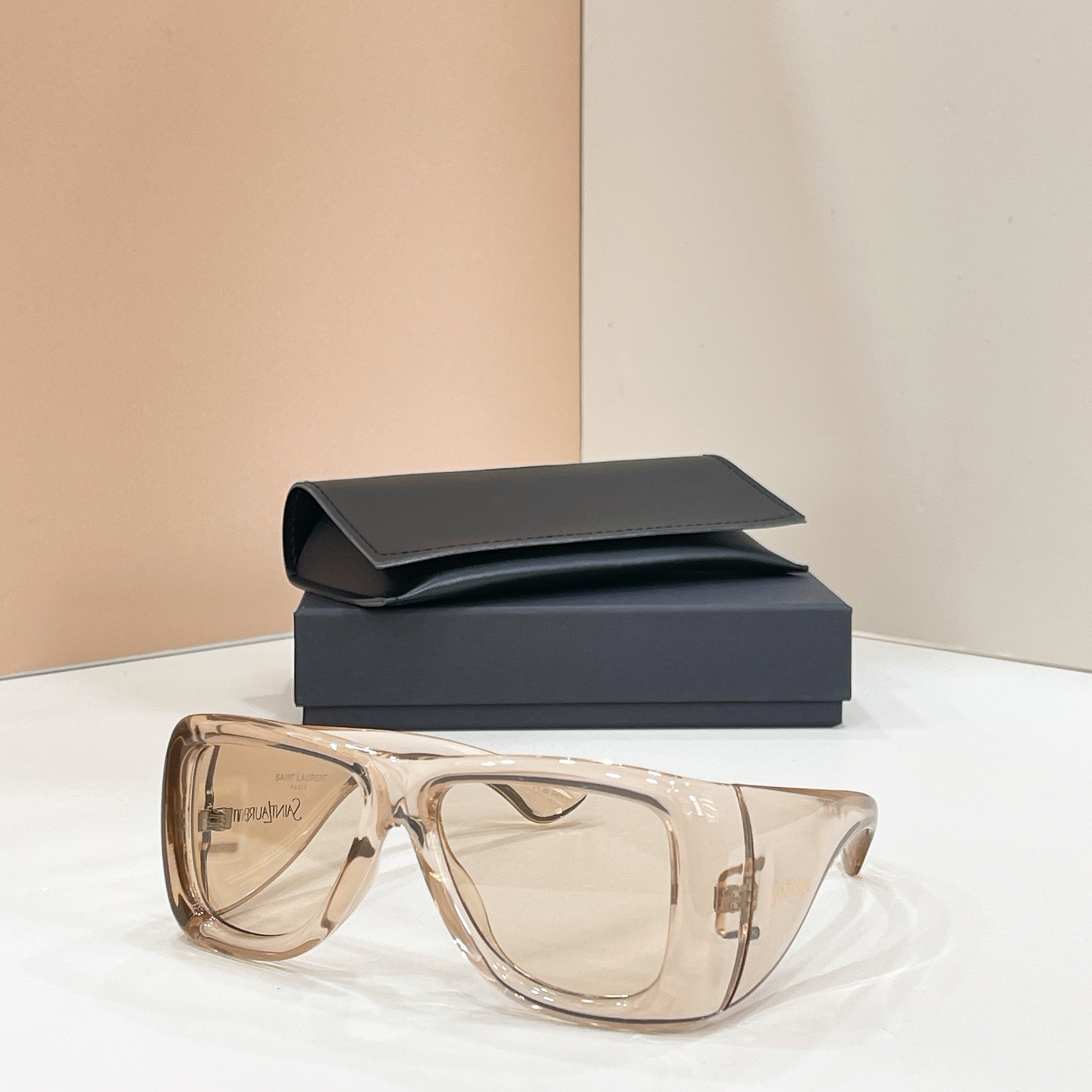 Saint Laurent 14016073Saint Laurent MODEL：SL 902 SIZE：63口30-130