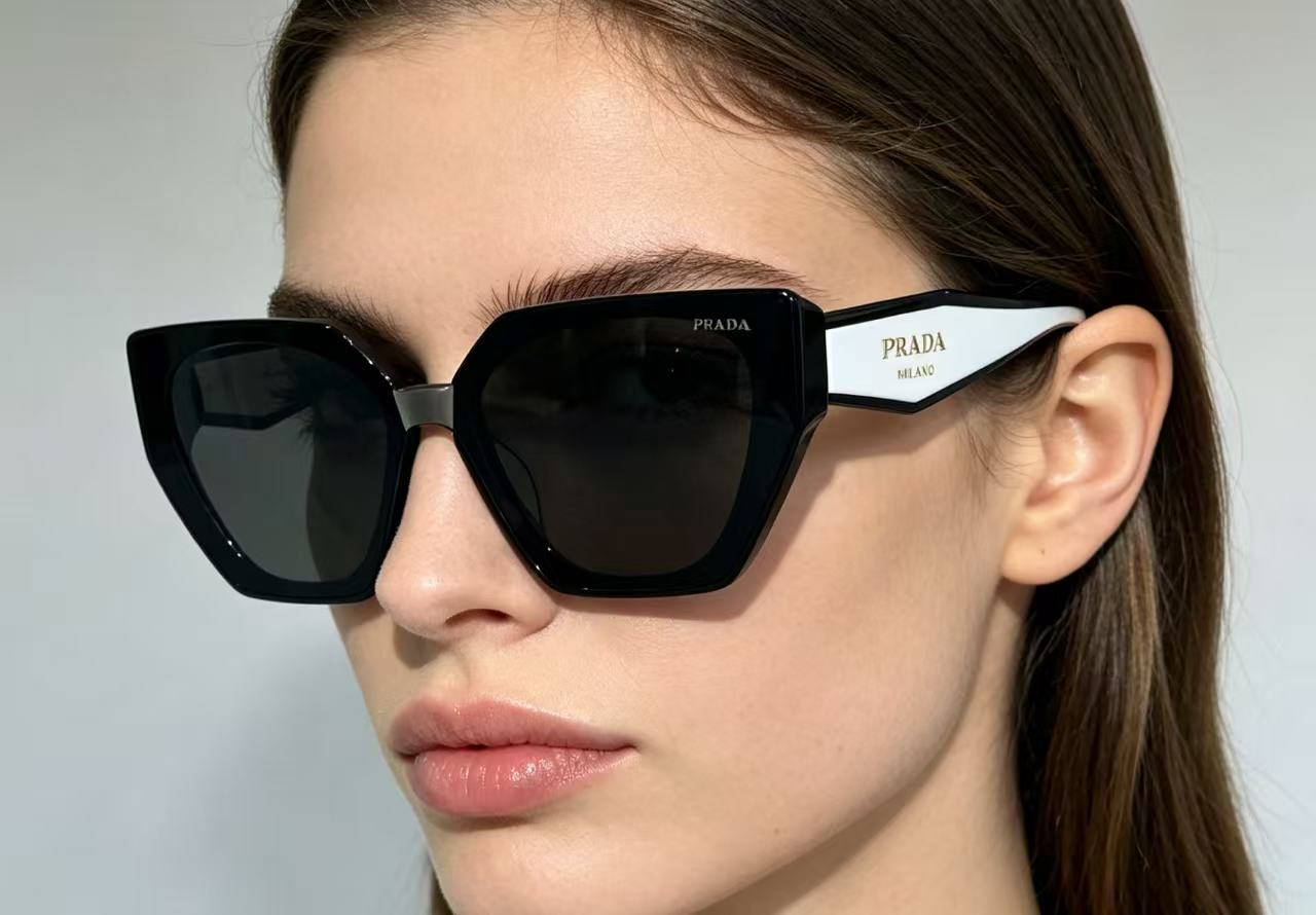 Prada PRAD*