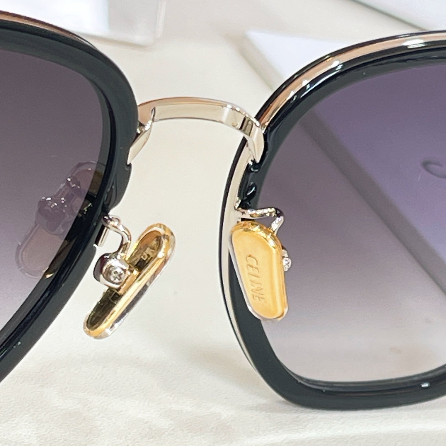 Celine CELIN* MODEL: CL42125U SIZE:56口22-145