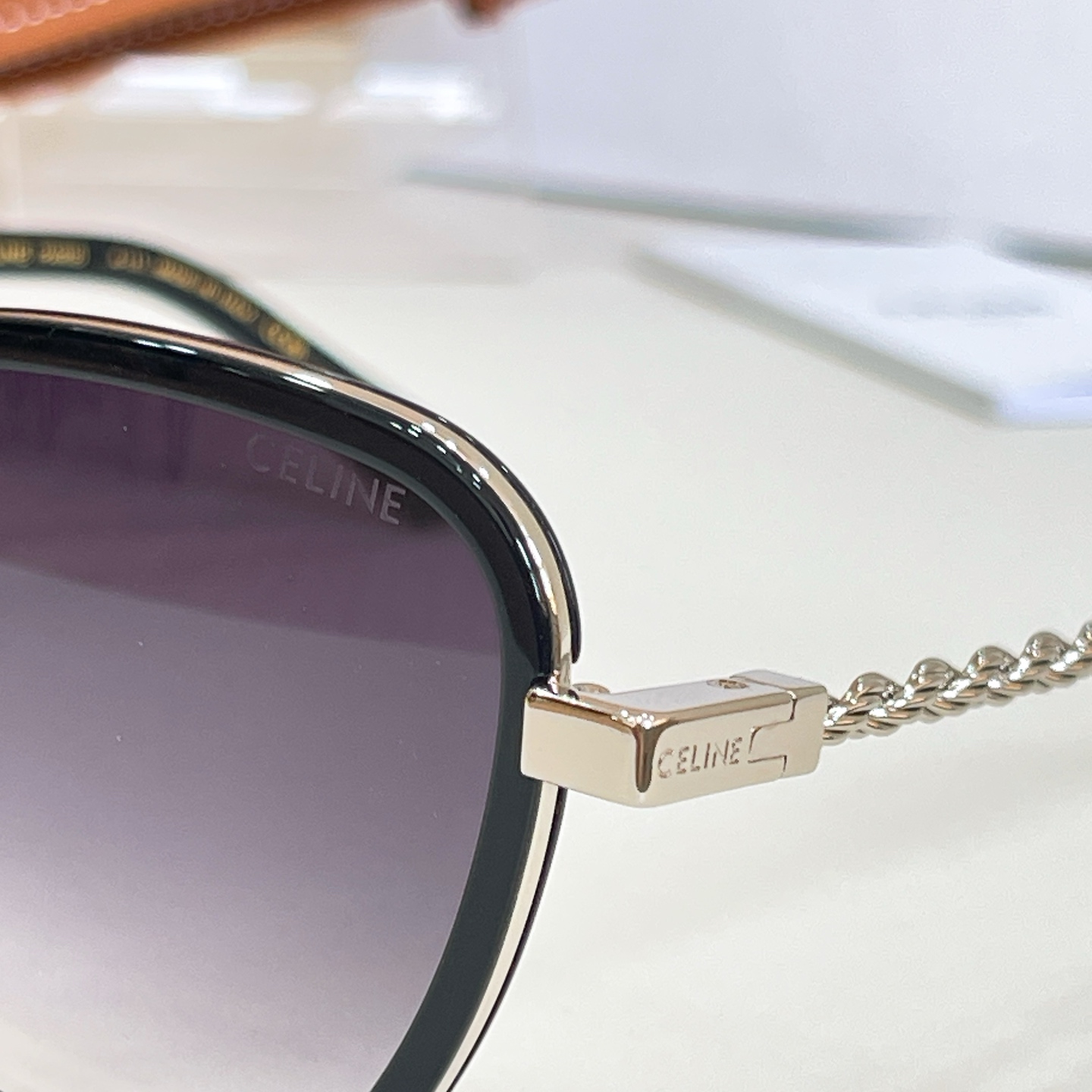 Celine CELIN* MODEL: CL42125U SIZE:56口22-145