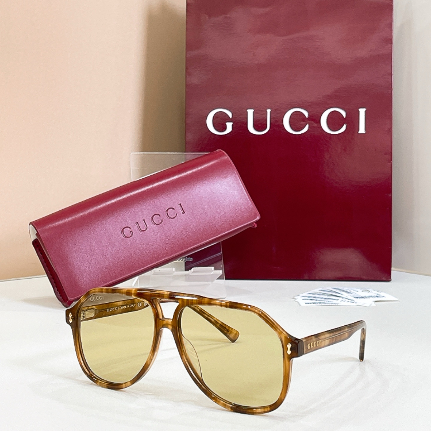 Gucci 13015073Gucci MODEL：GG1042S SIZE：58口14-145