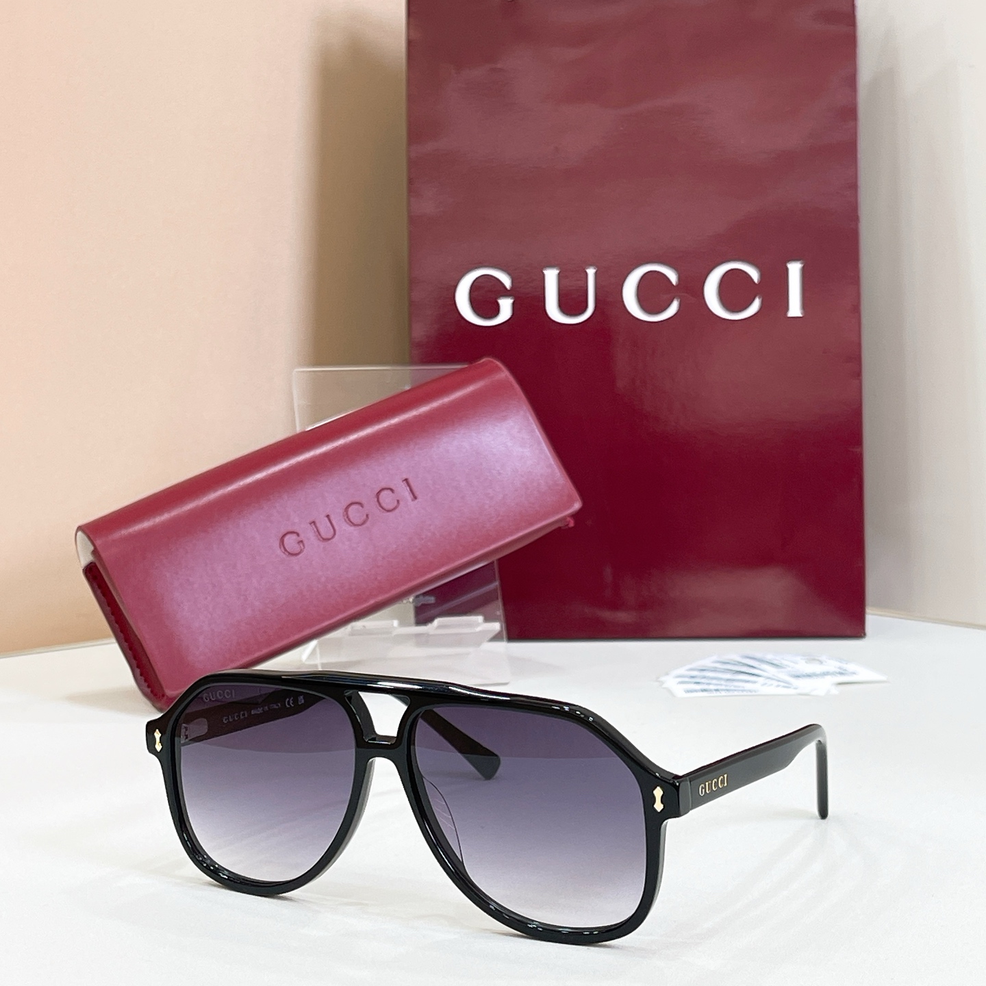 Gucci 13015073Gucci MODEL：GG1042S SIZE：58口14-145