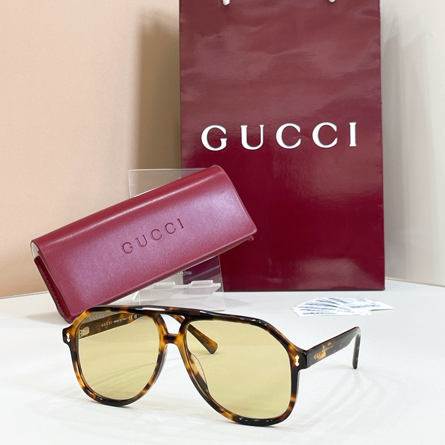 Gucci 13015073Gucci MODEL：GG1042S SIZE：58口14-145