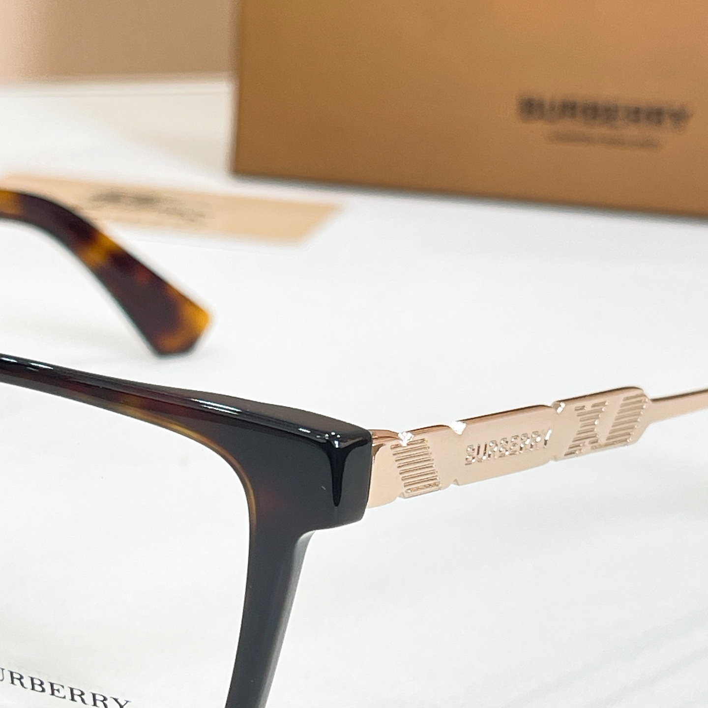 Burberry BURBERR* MODEL：BE2430U SIZE：54口17-145