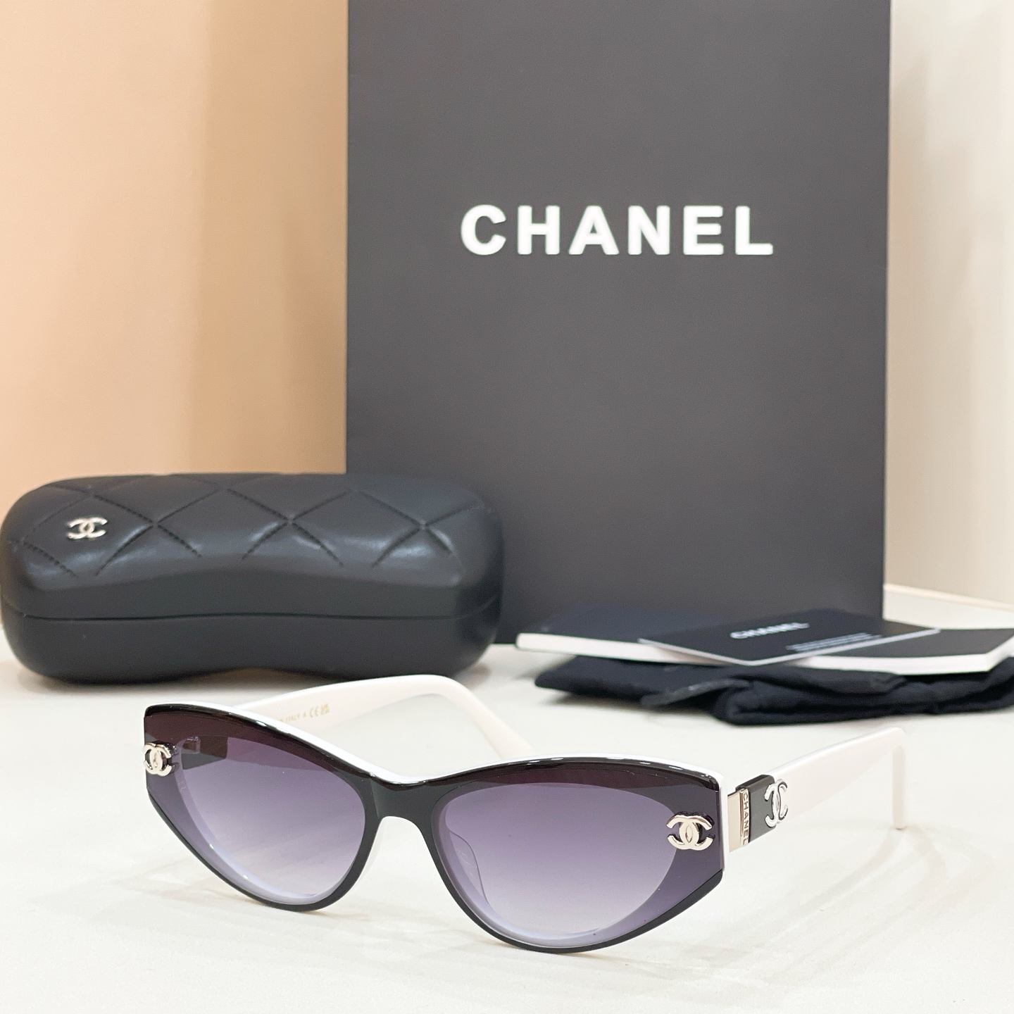 Chanel CHANE*