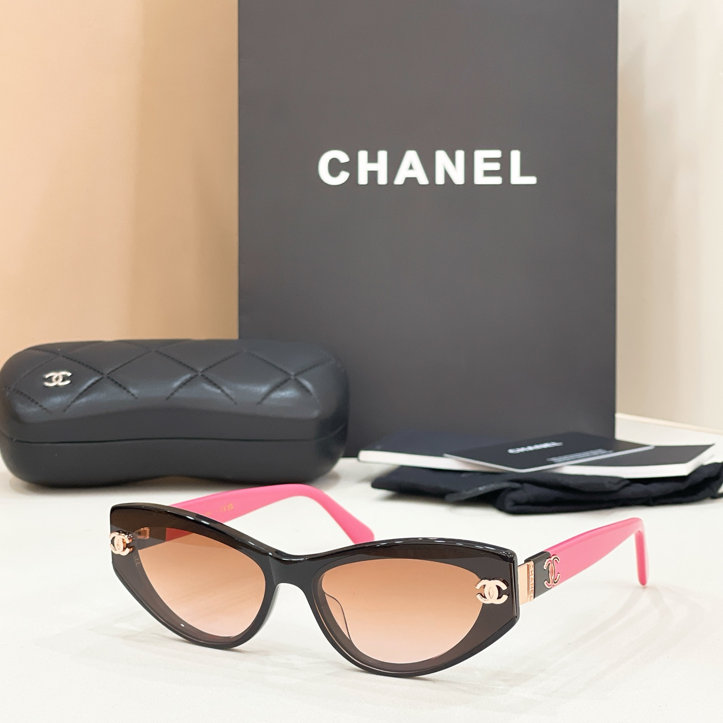 Chanel CHANE*
