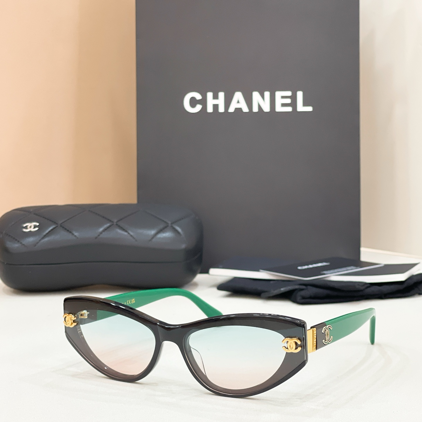 Chanel CHANE*