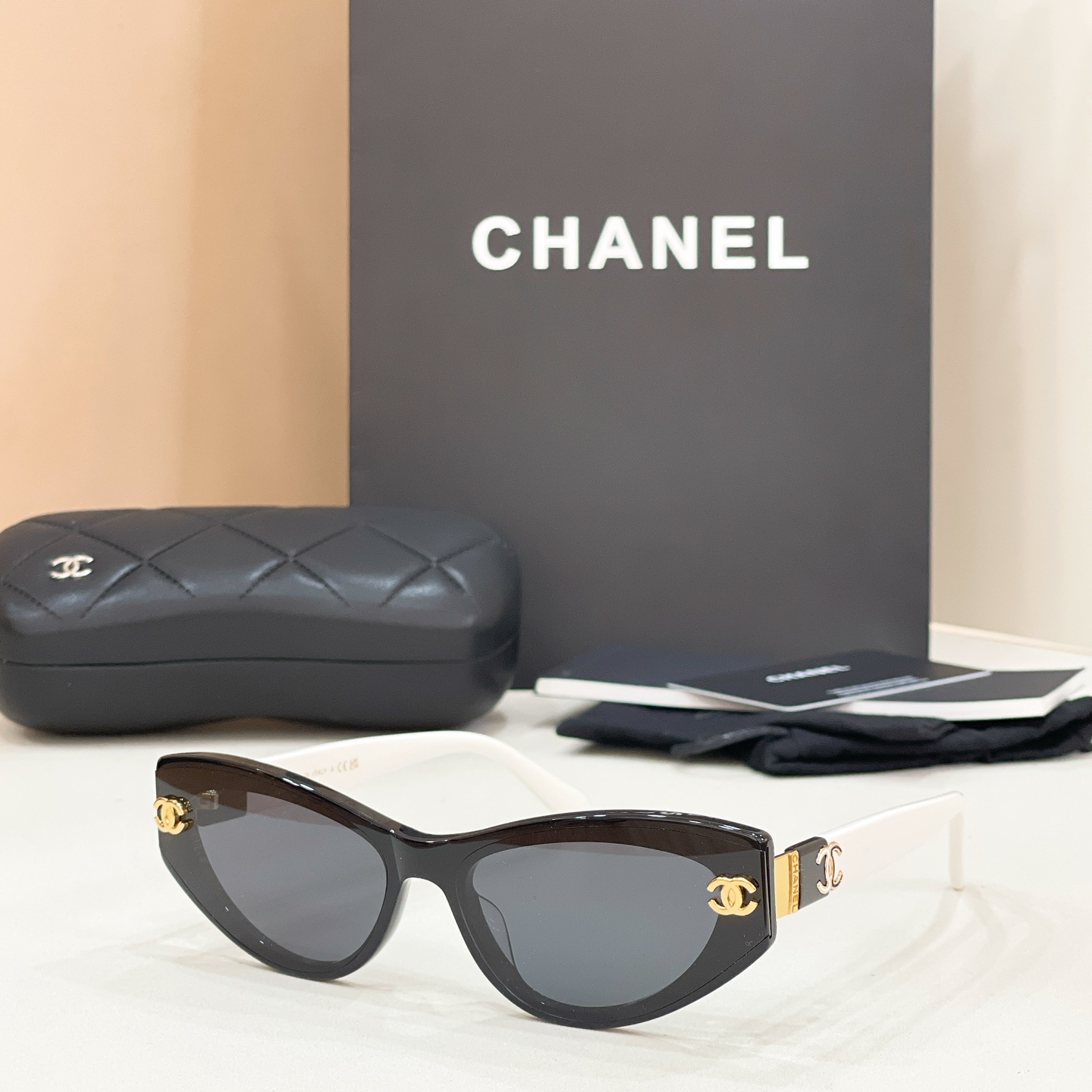 Chanel CHANE*