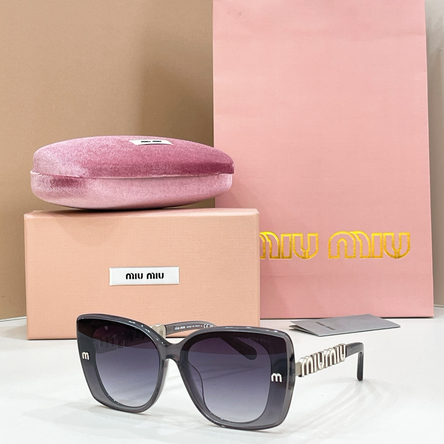 ￼ MIU MI*🎀🎀🎀MODEL：SMU086Z🎀🎀🎀SIZE：51口19-135🎀🎀🎀