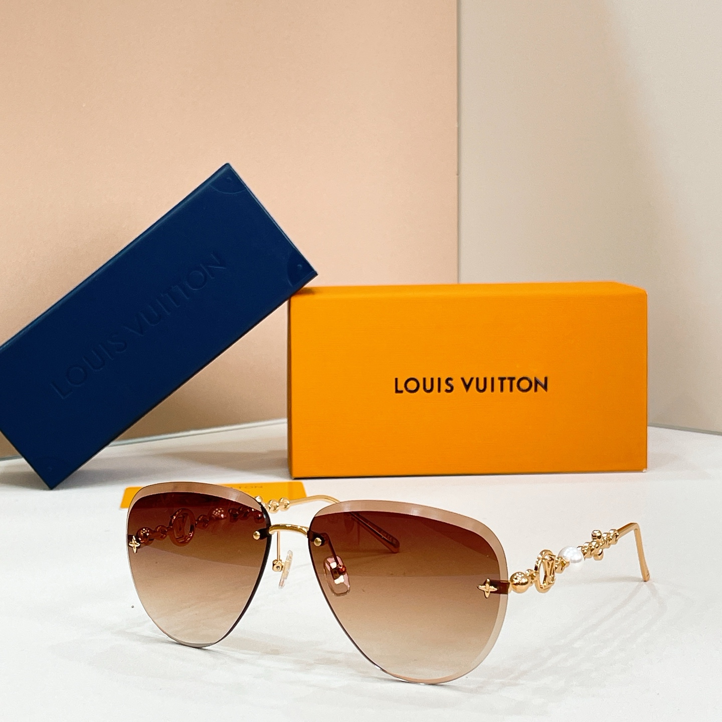 LOUIS VUITTO*✨✨✨MODEL：Z3318U✨✨✨ SIZE：62口13-140✨✨✨