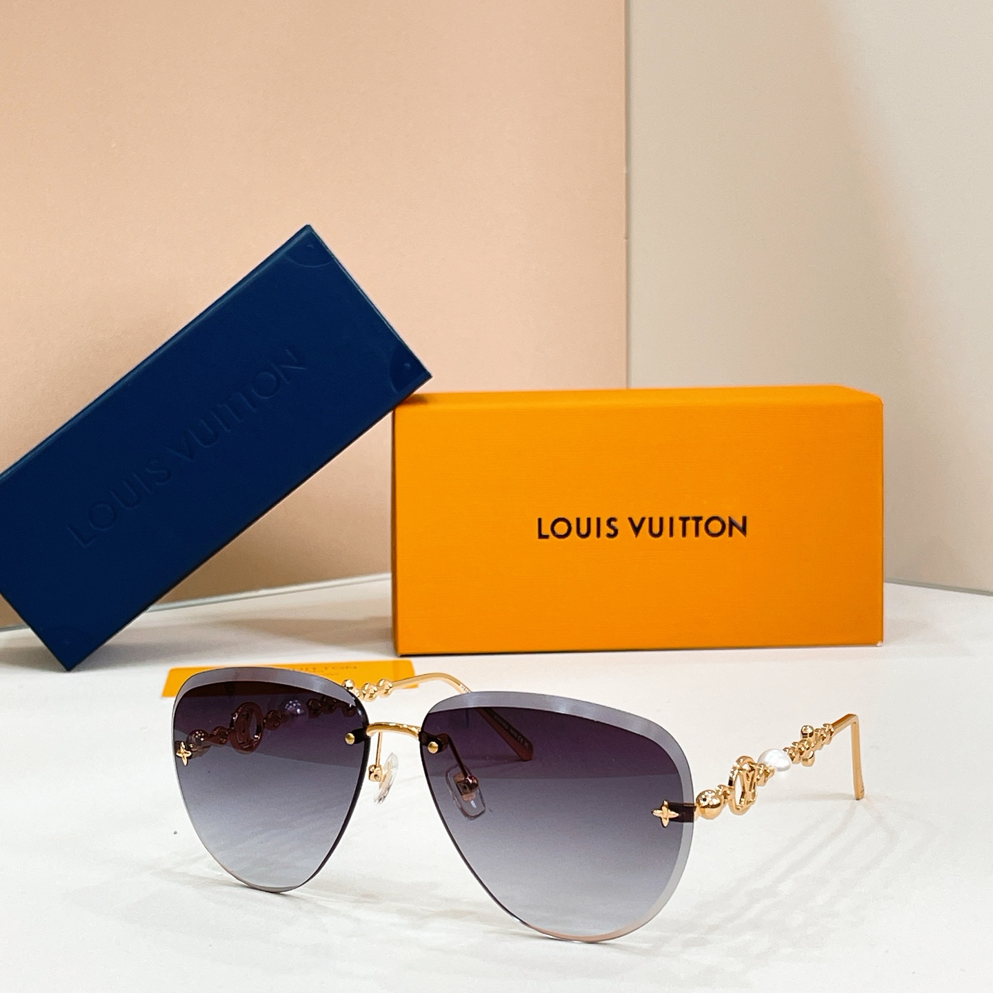 LOUIS VUITTO*✨✨✨MODEL：Z3318U✨✨✨ SIZE：62口13-140✨✨✨