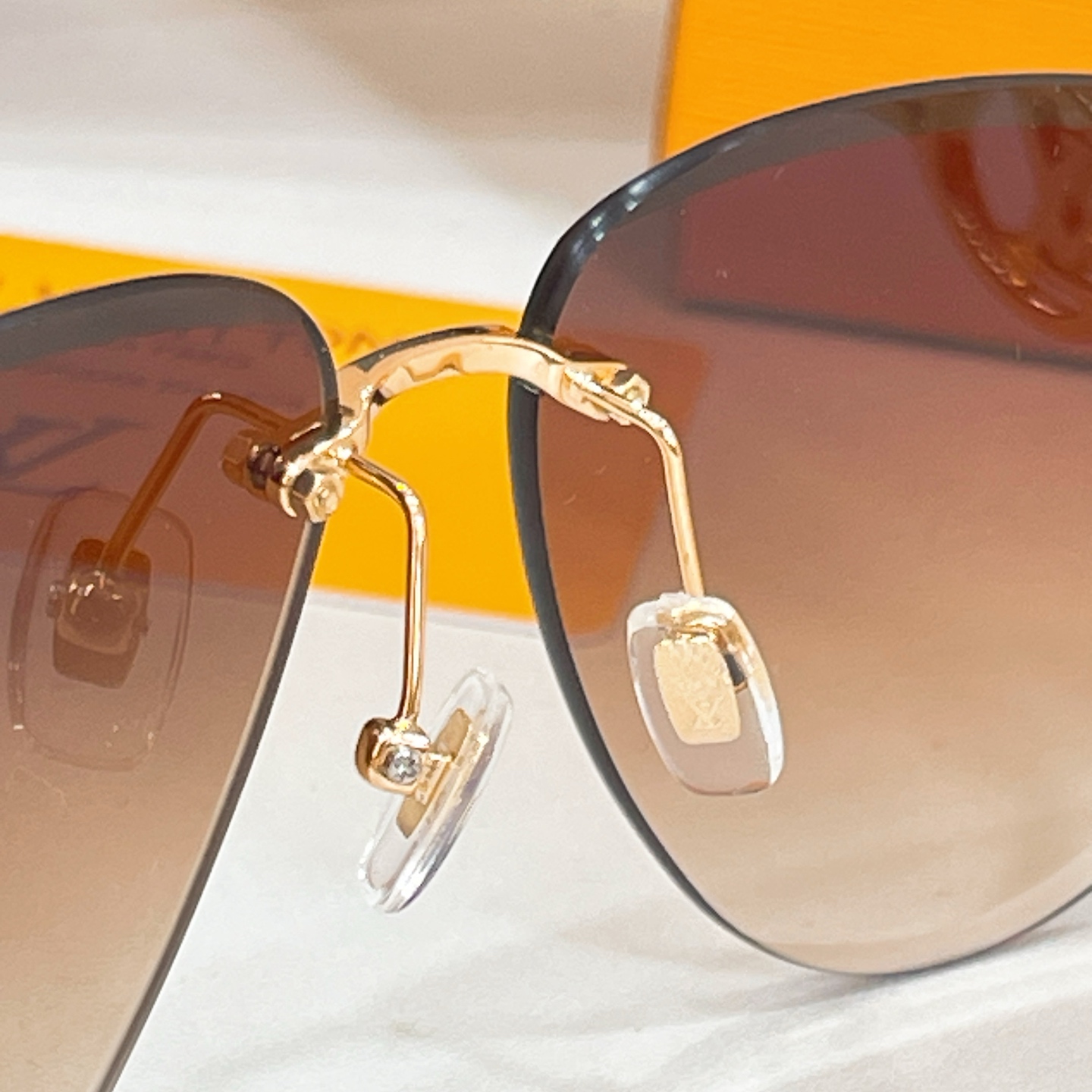 LOUIS VUITTO*✨✨✨MODEL：Z3318U✨✨✨ SIZE：62口13-140✨✨✨