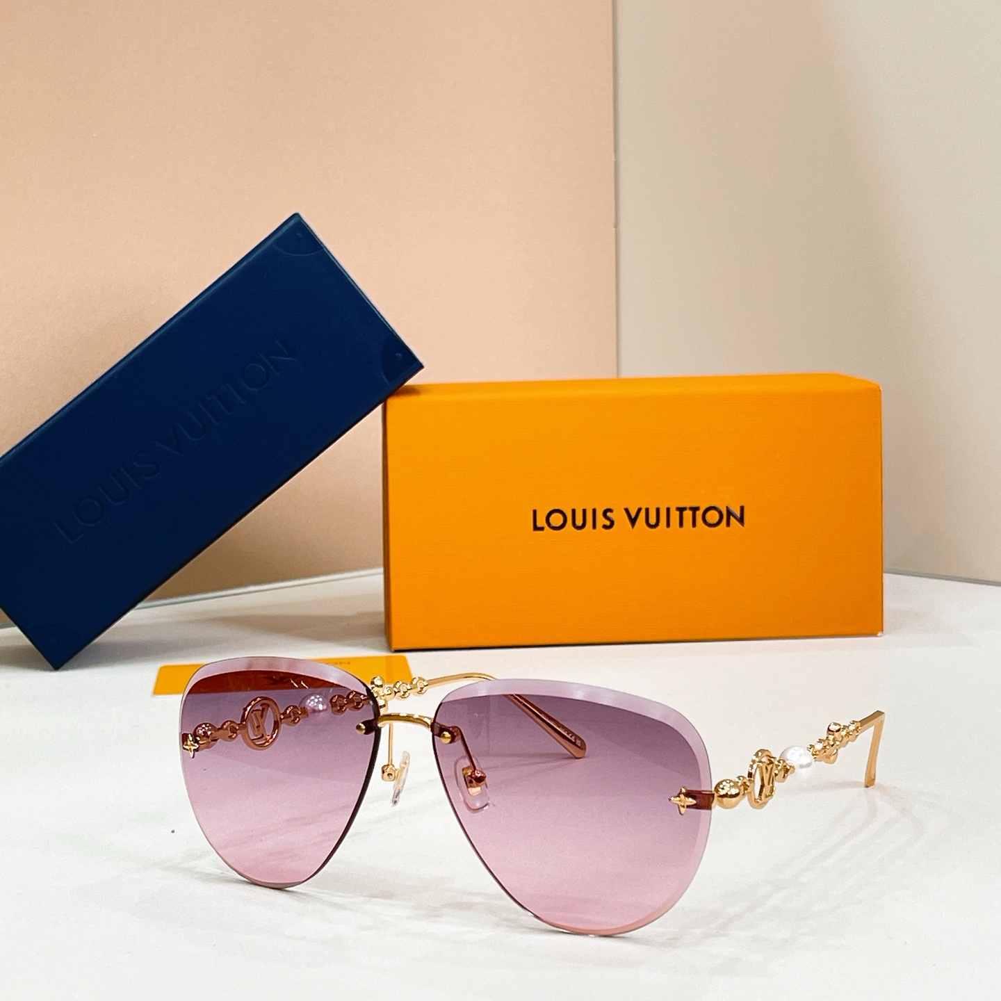 LOUIS VUITTO*✨✨✨MODEL：Z3318U✨✨✨ SIZE：62口13-140✨✨✨