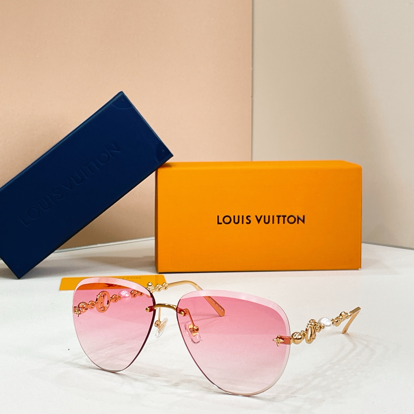LOUIS VUITTO*✨✨✨MODEL：Z3318U✨✨✨ SIZE：62口13-140✨✨✨